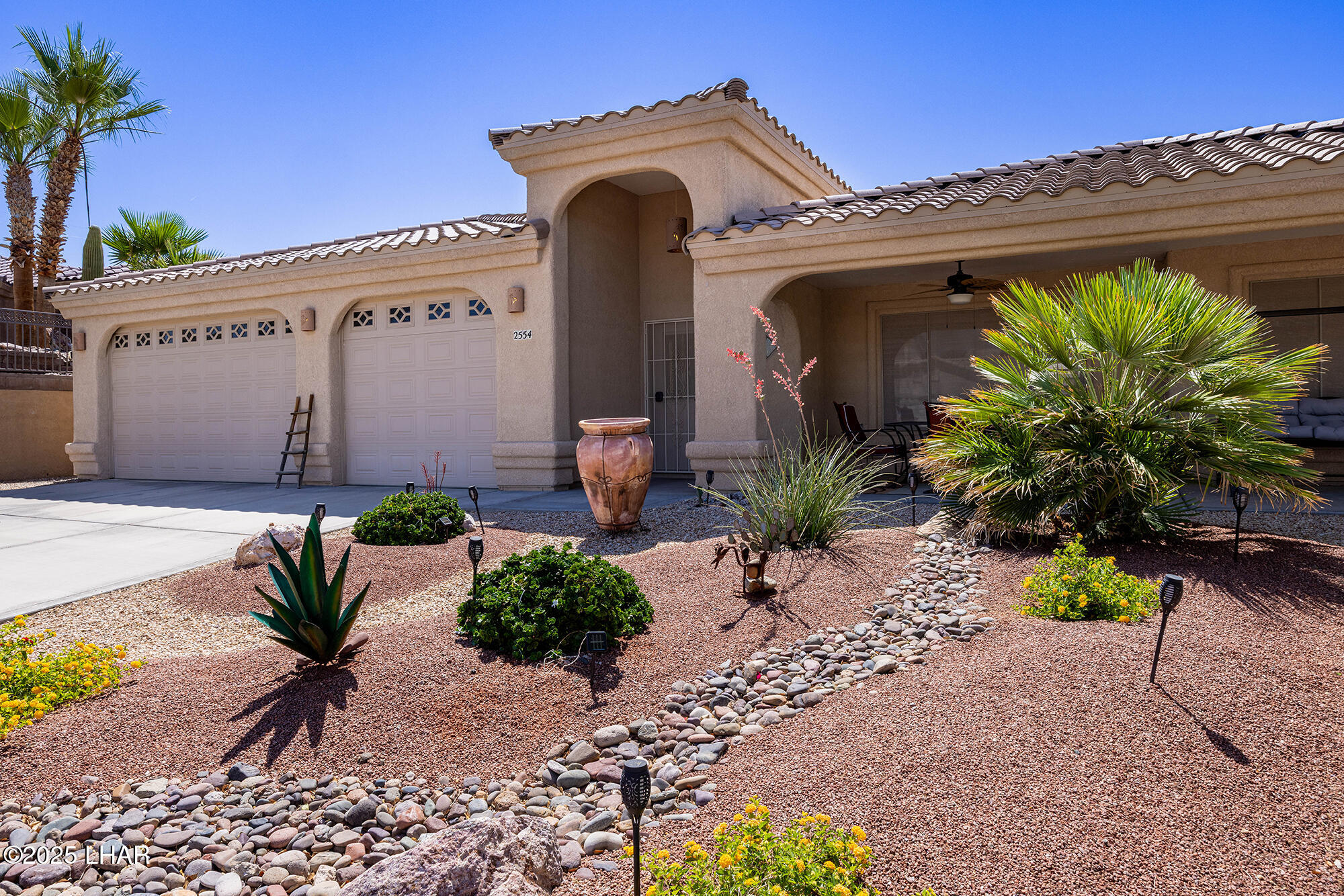 2554 Beverly Glen Dr