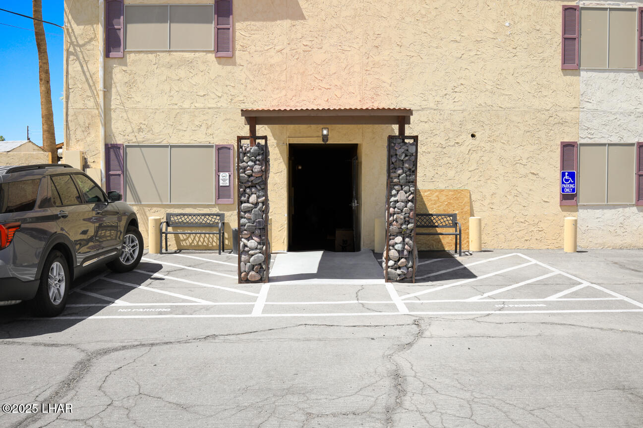 2100 Swanson Ave, 209