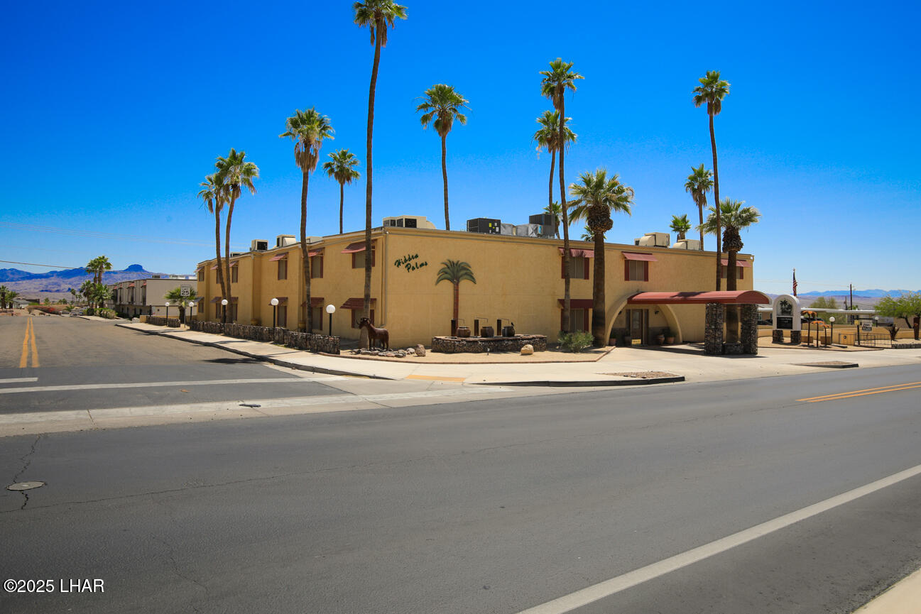 2100 Swanson Ave, 209