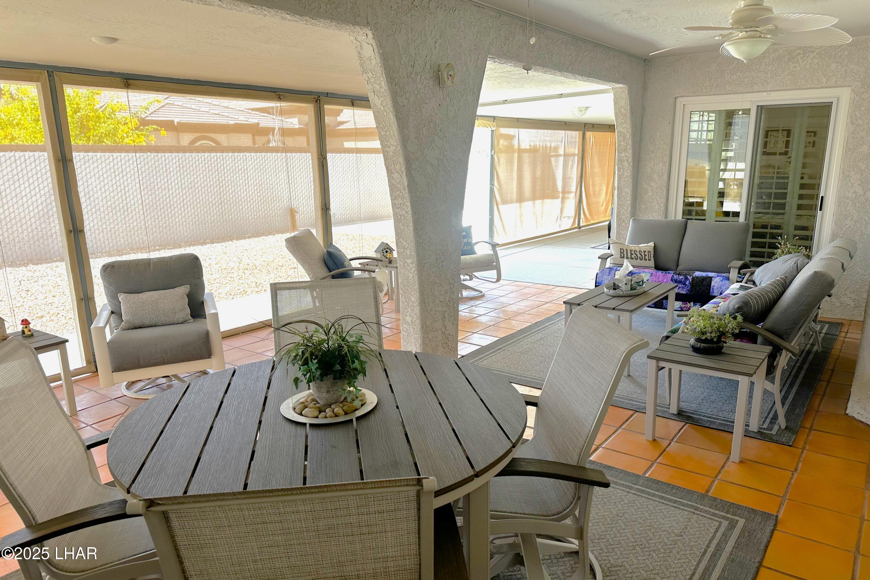 3594 Chesapeake Blvd