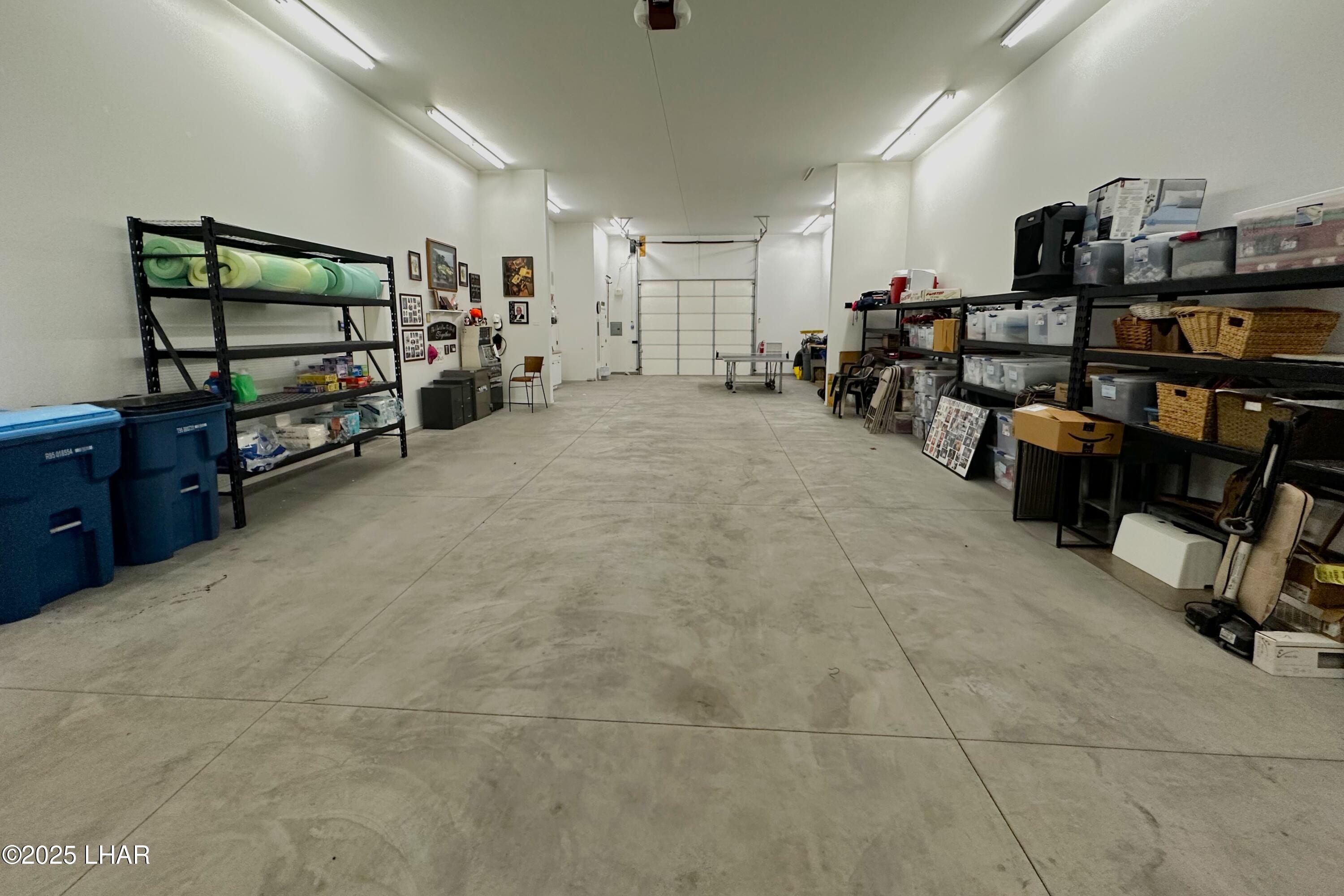 3594 Chesapeake Blvd