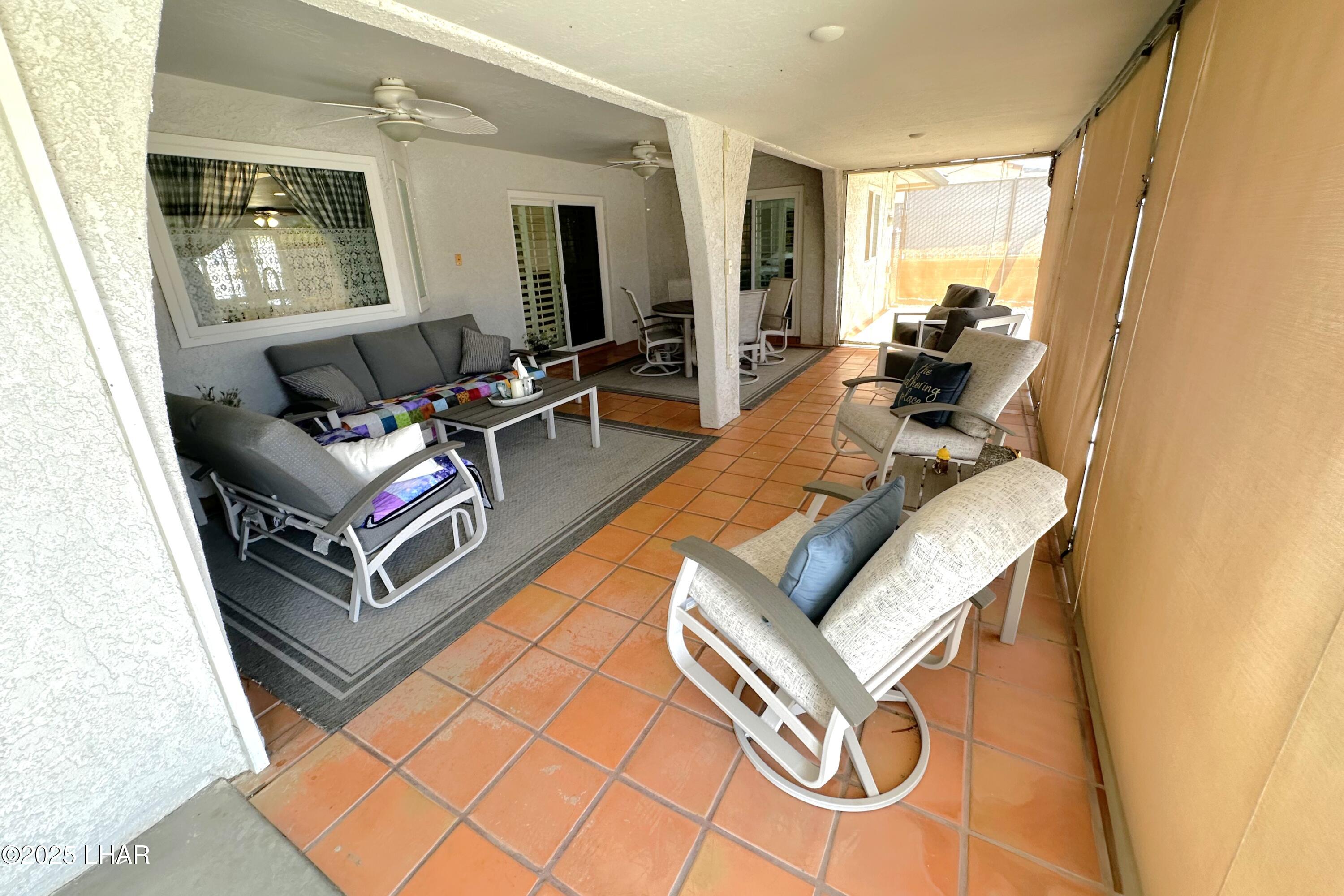 3594 Chesapeake Blvd