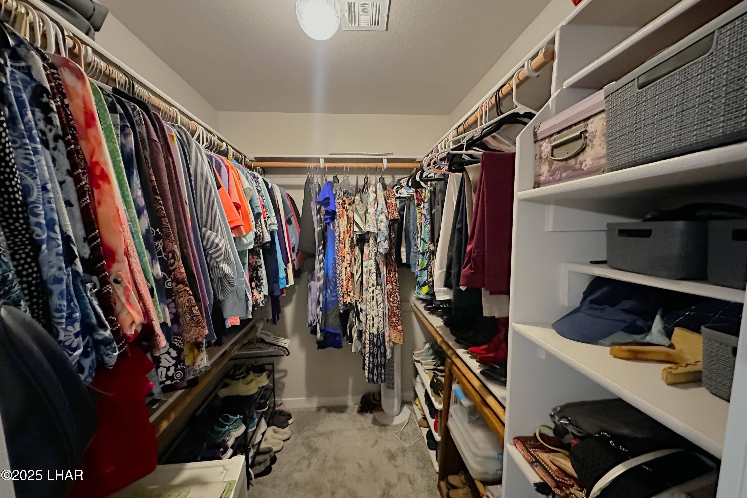 3594 Chesapeake Blvd