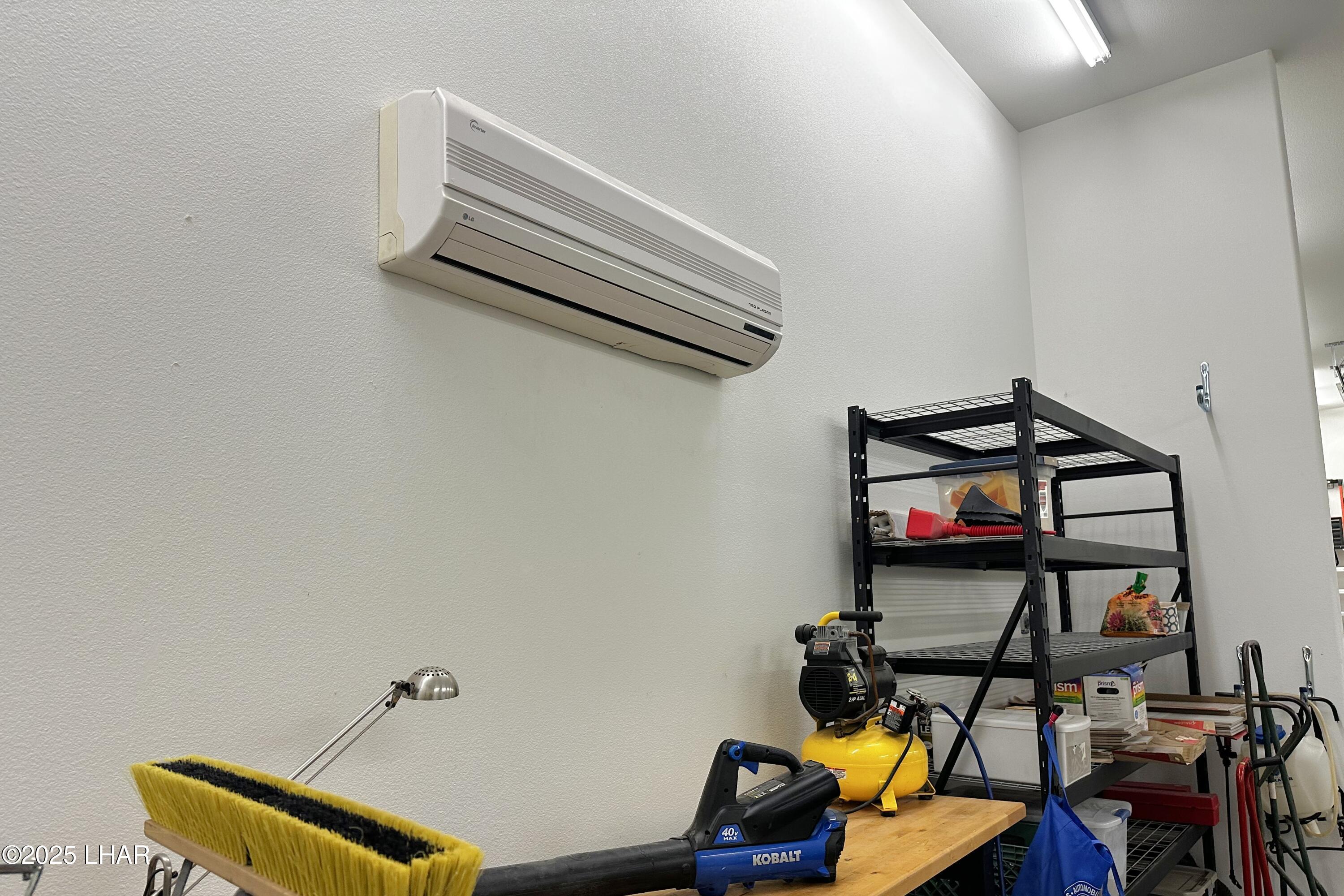 3594 Chesapeake Blvd