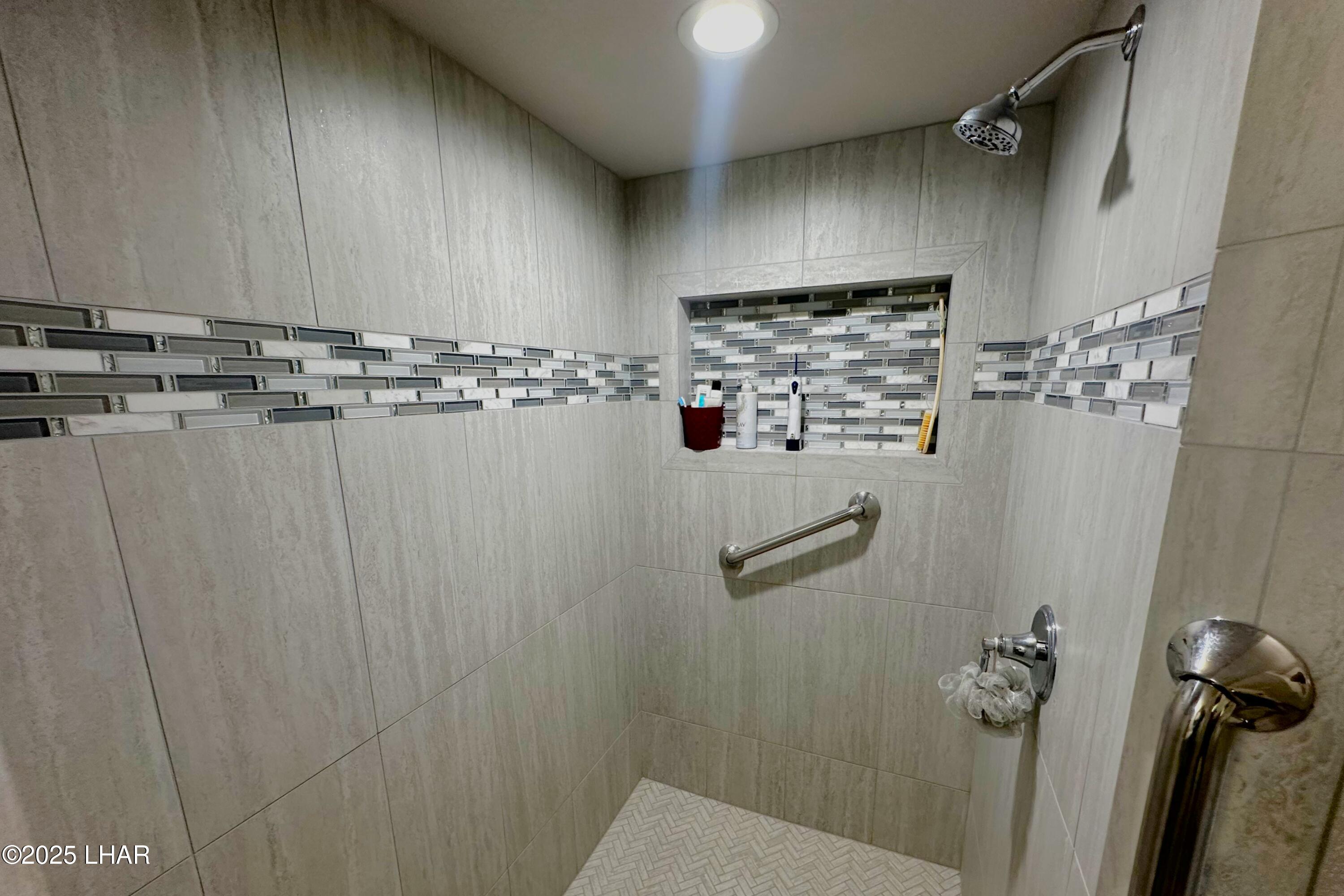 3594 Chesapeake Blvd