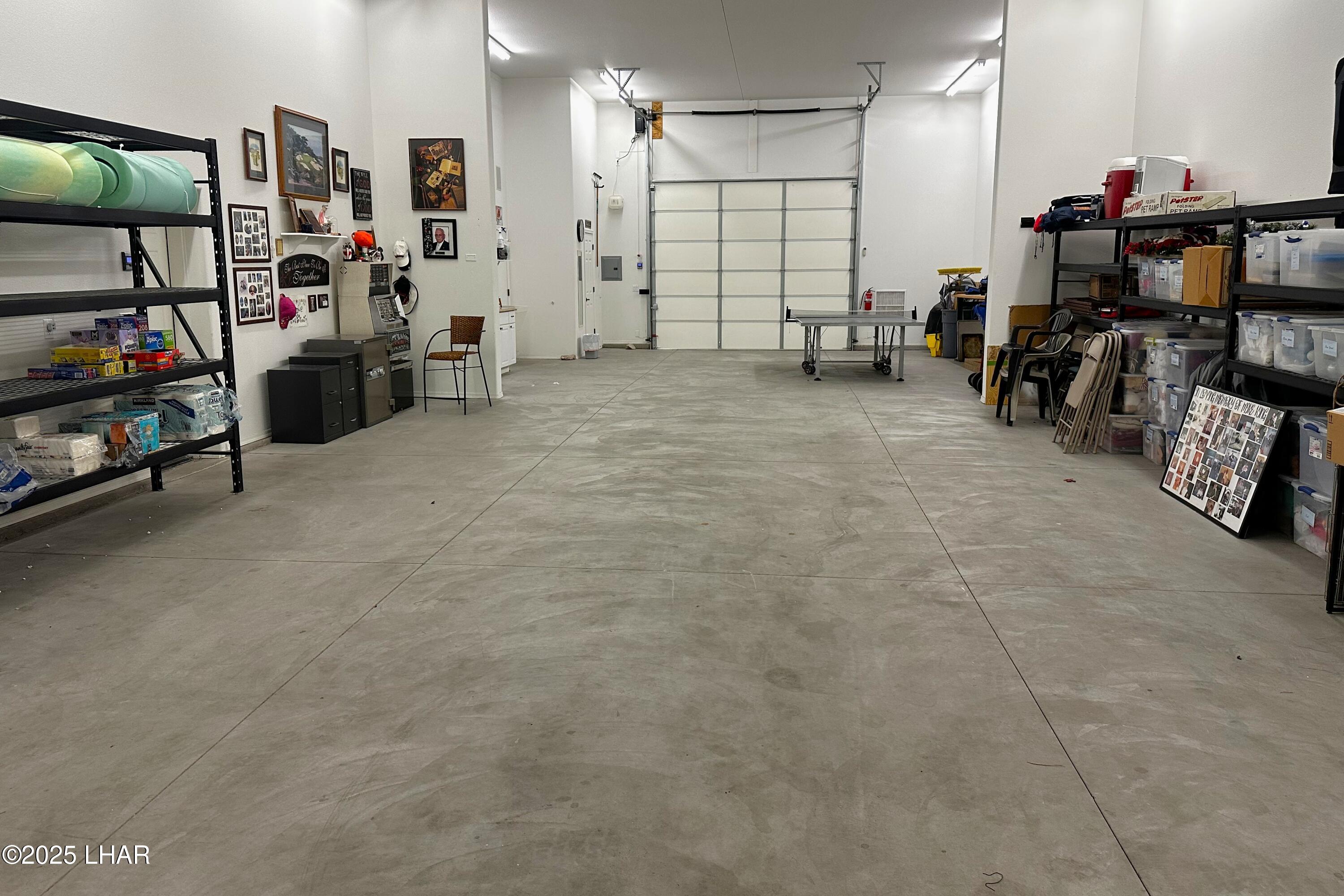 3594 Chesapeake Blvd