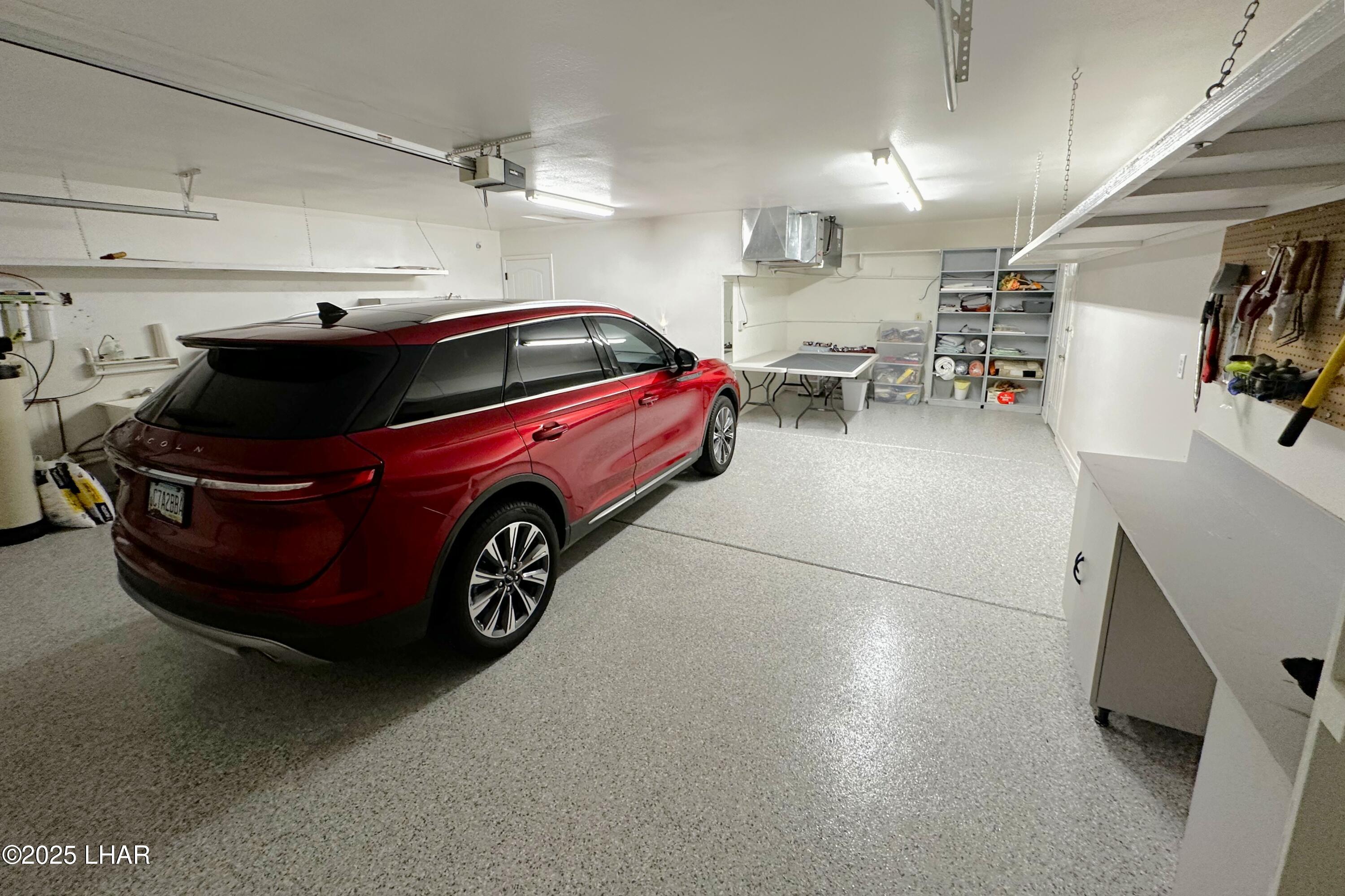 3594 Chesapeake Blvd