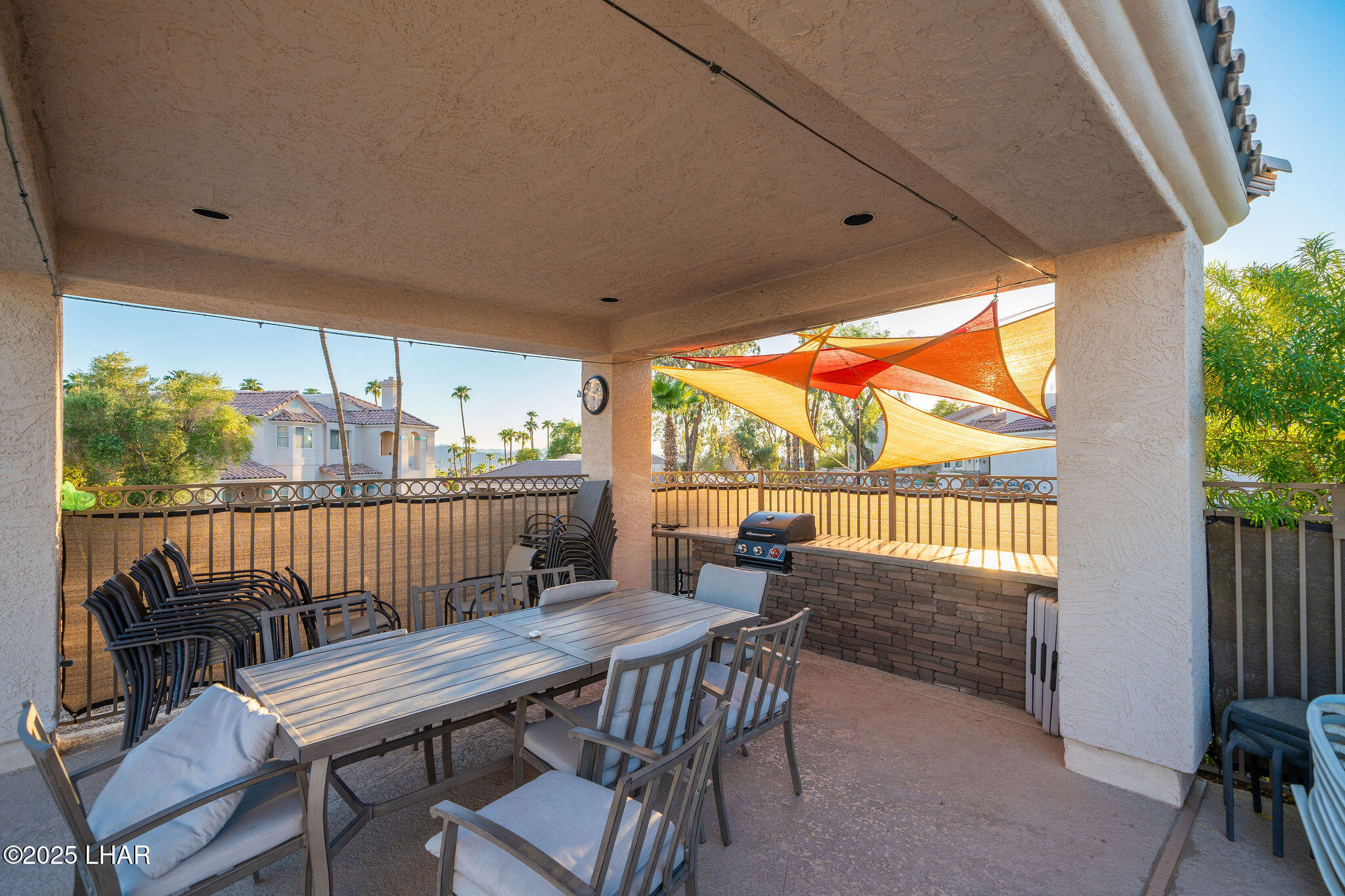 470 Acoma Blvd S 109