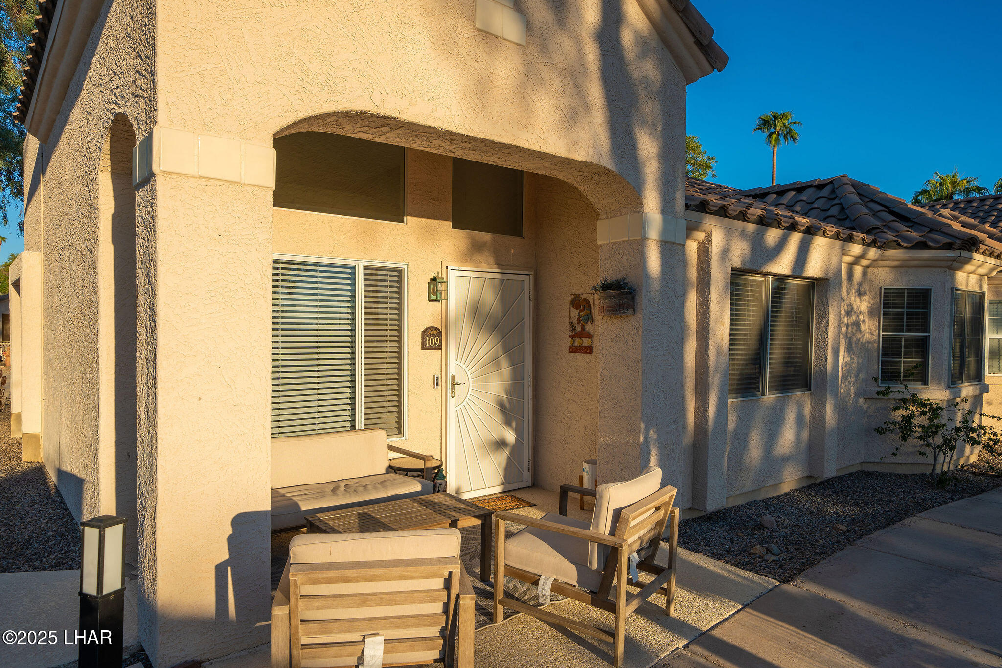 470 Acoma Blvd S 109