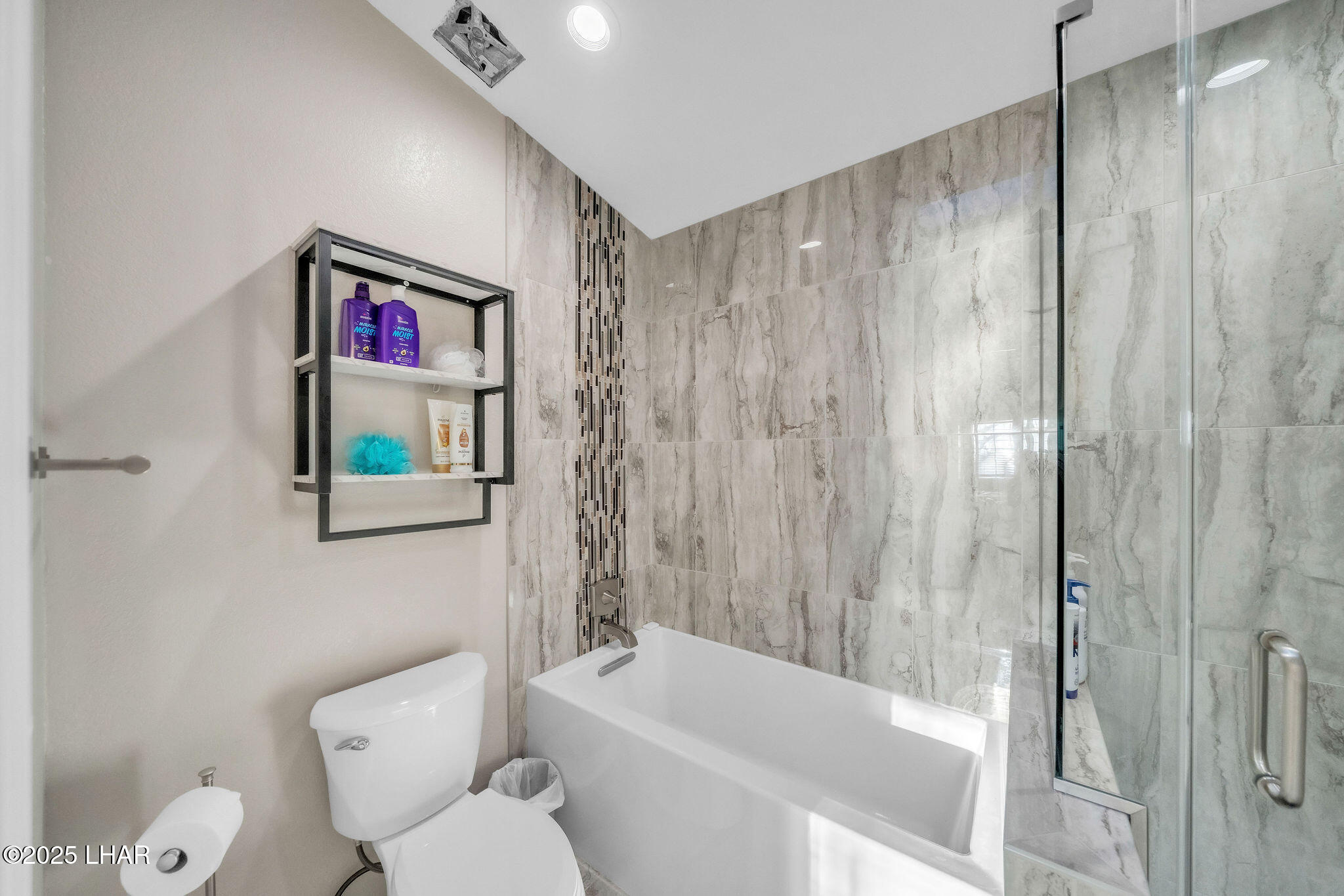 470 Acoma Blvd S 109