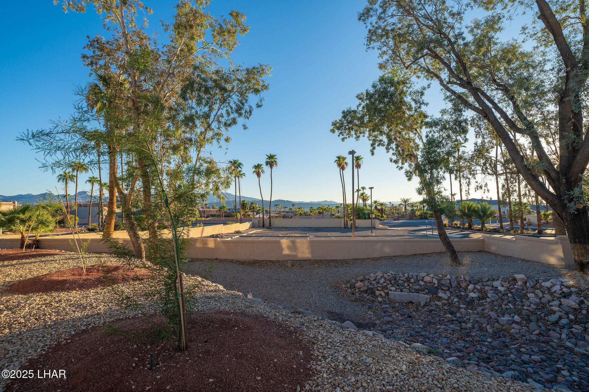 470 Acoma Blvd S 109