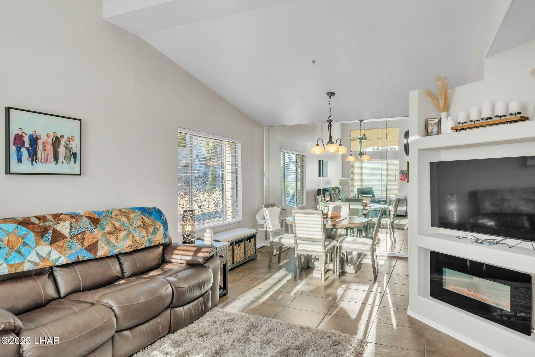 470 Acoma Blvd S 109