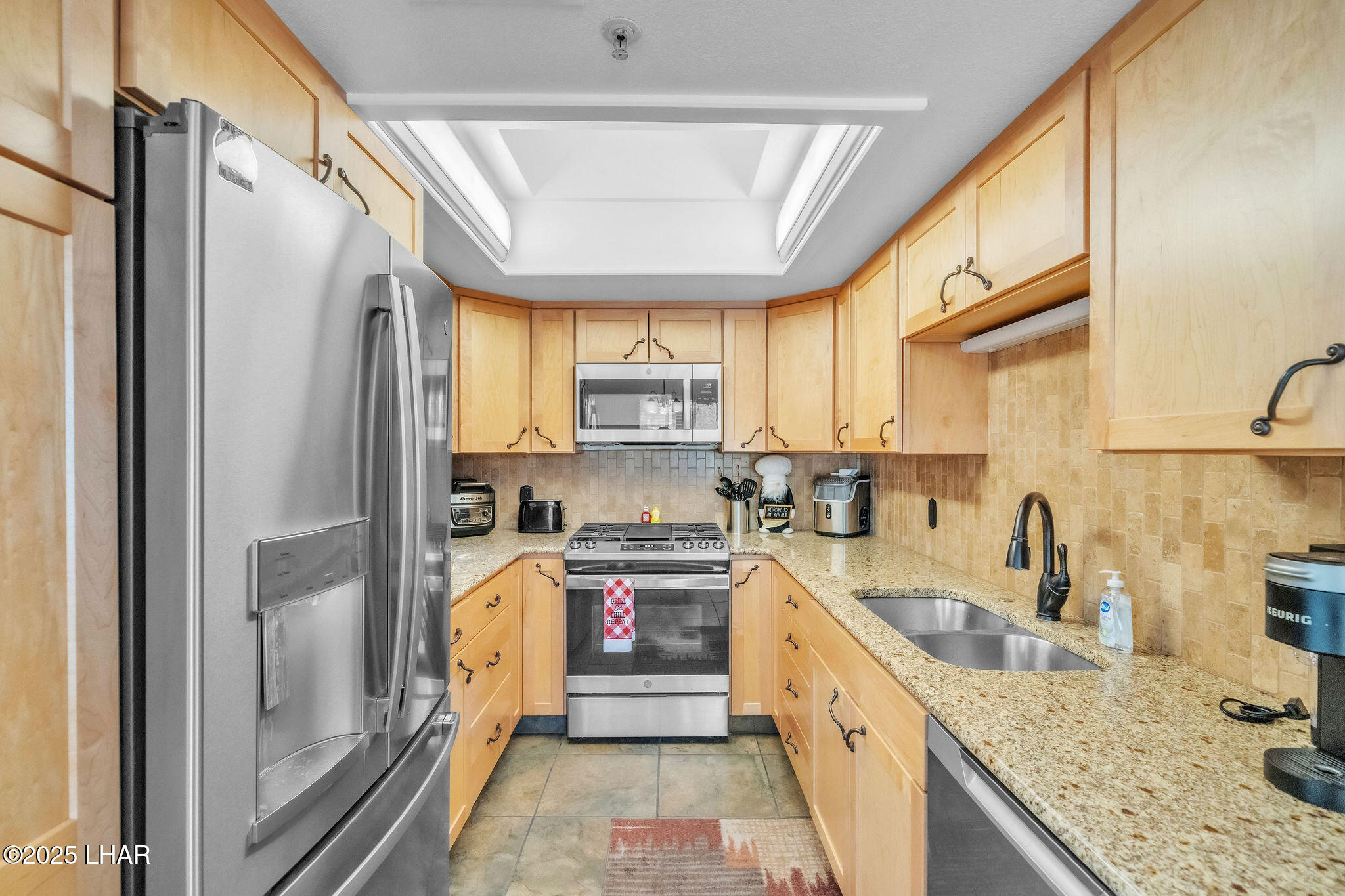 470 Acoma Blvd S 109