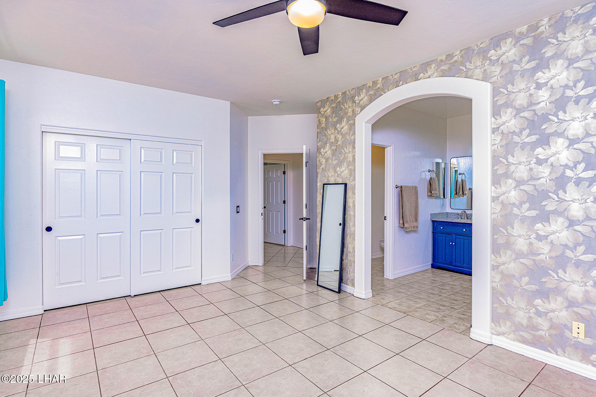 1773 E Chestnut Blvd