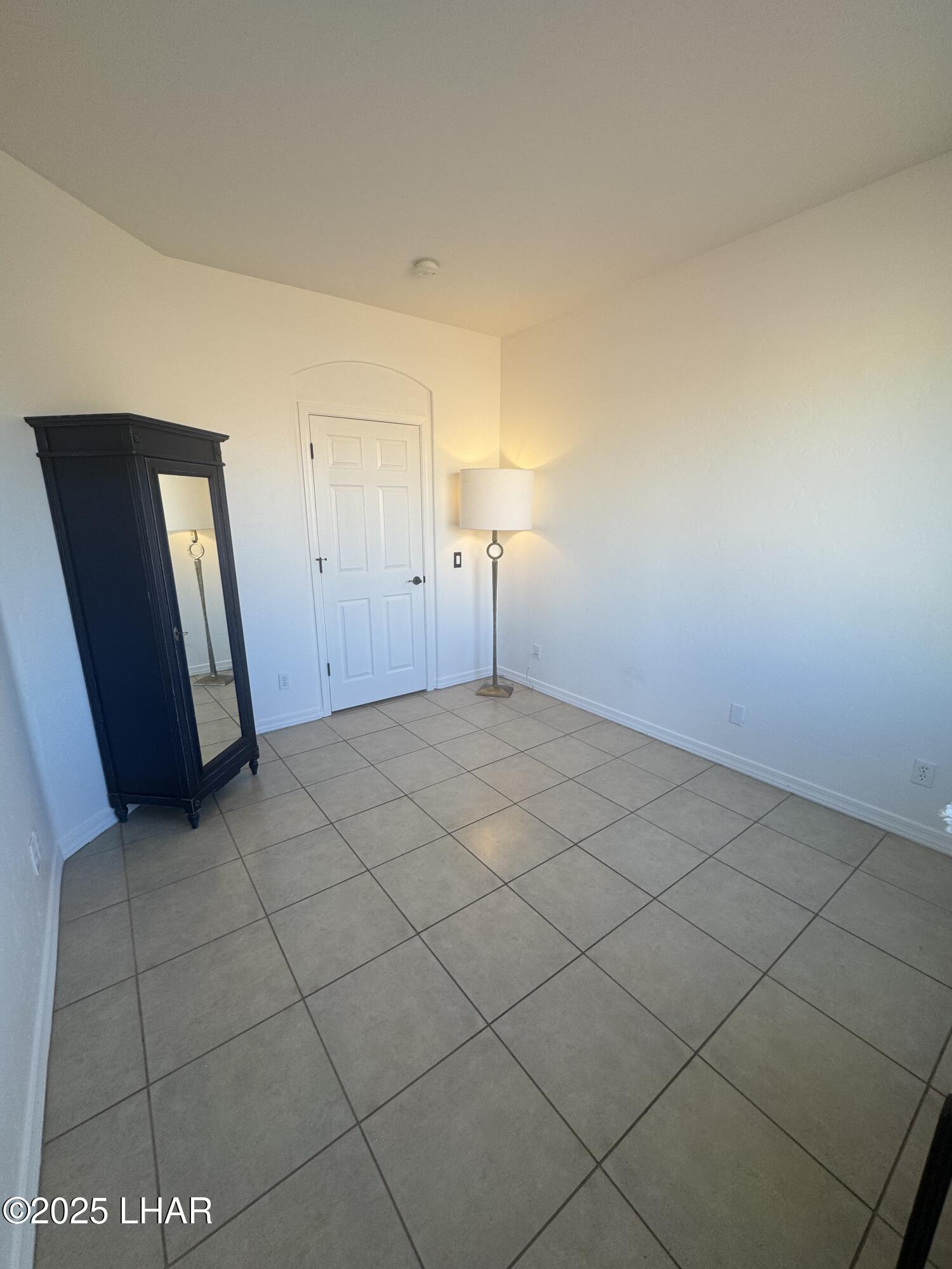 1773 E Chestnut Blvd