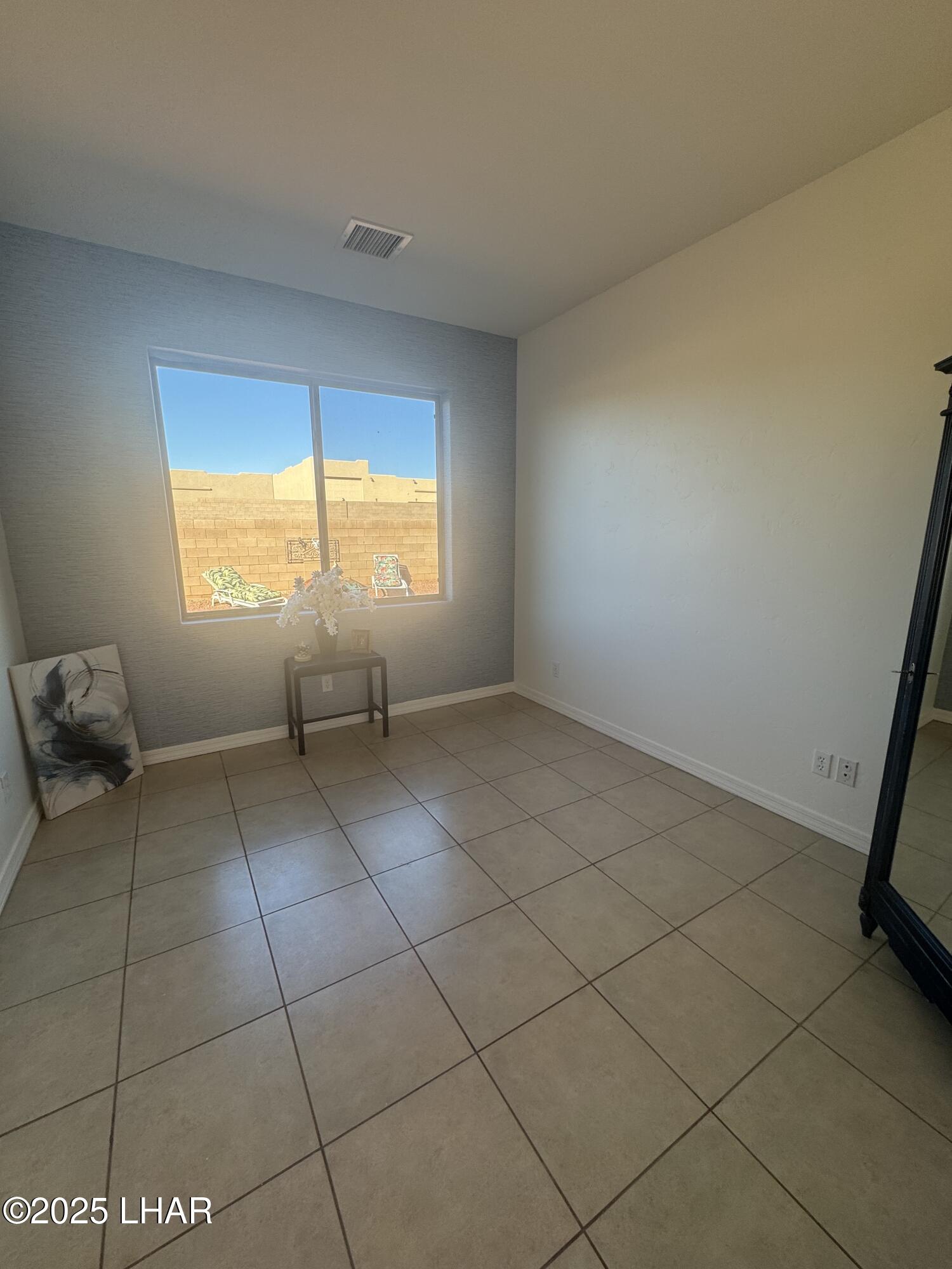 1773 E Chestnut Blvd