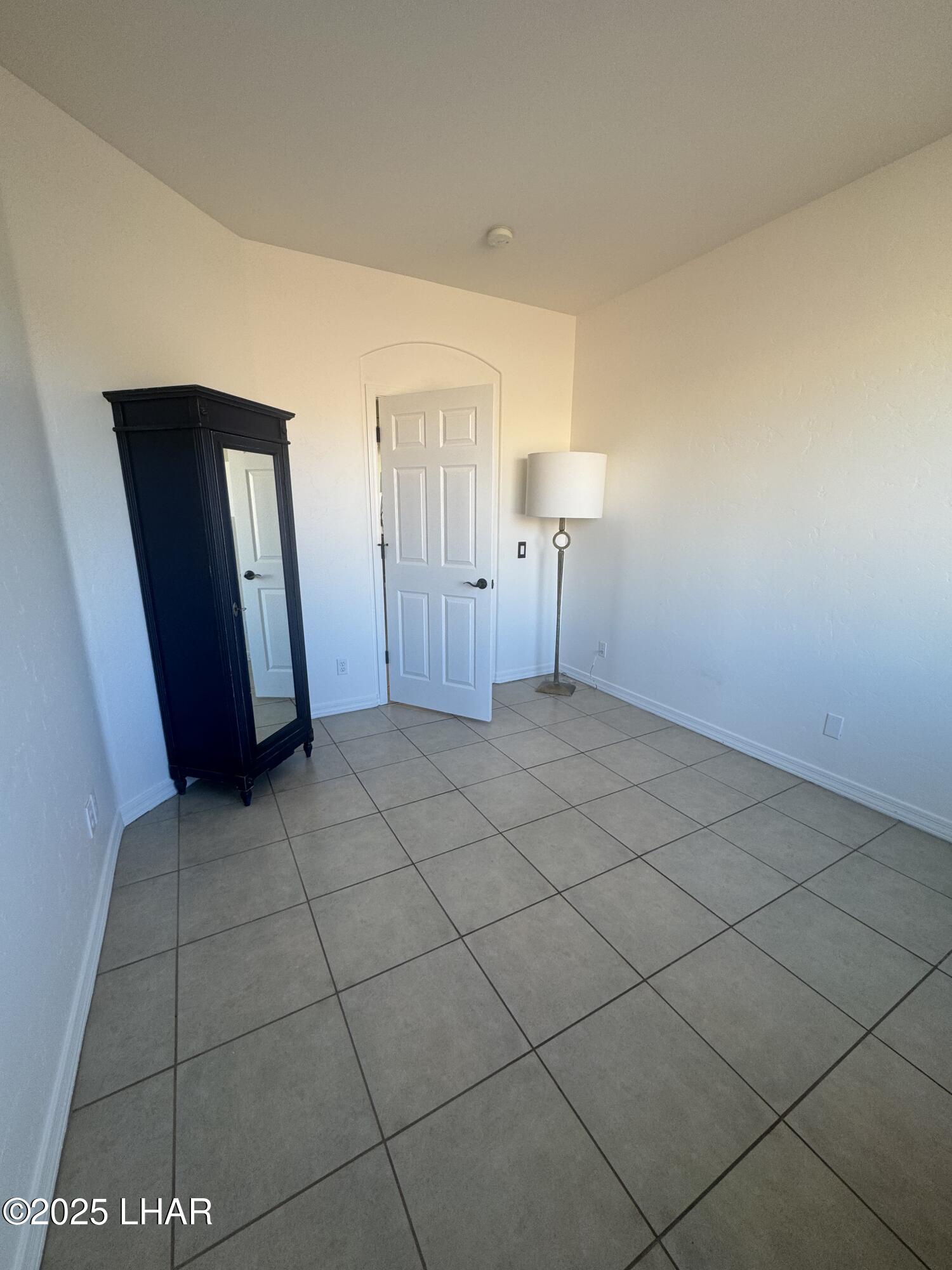 1773 E Chestnut Blvd