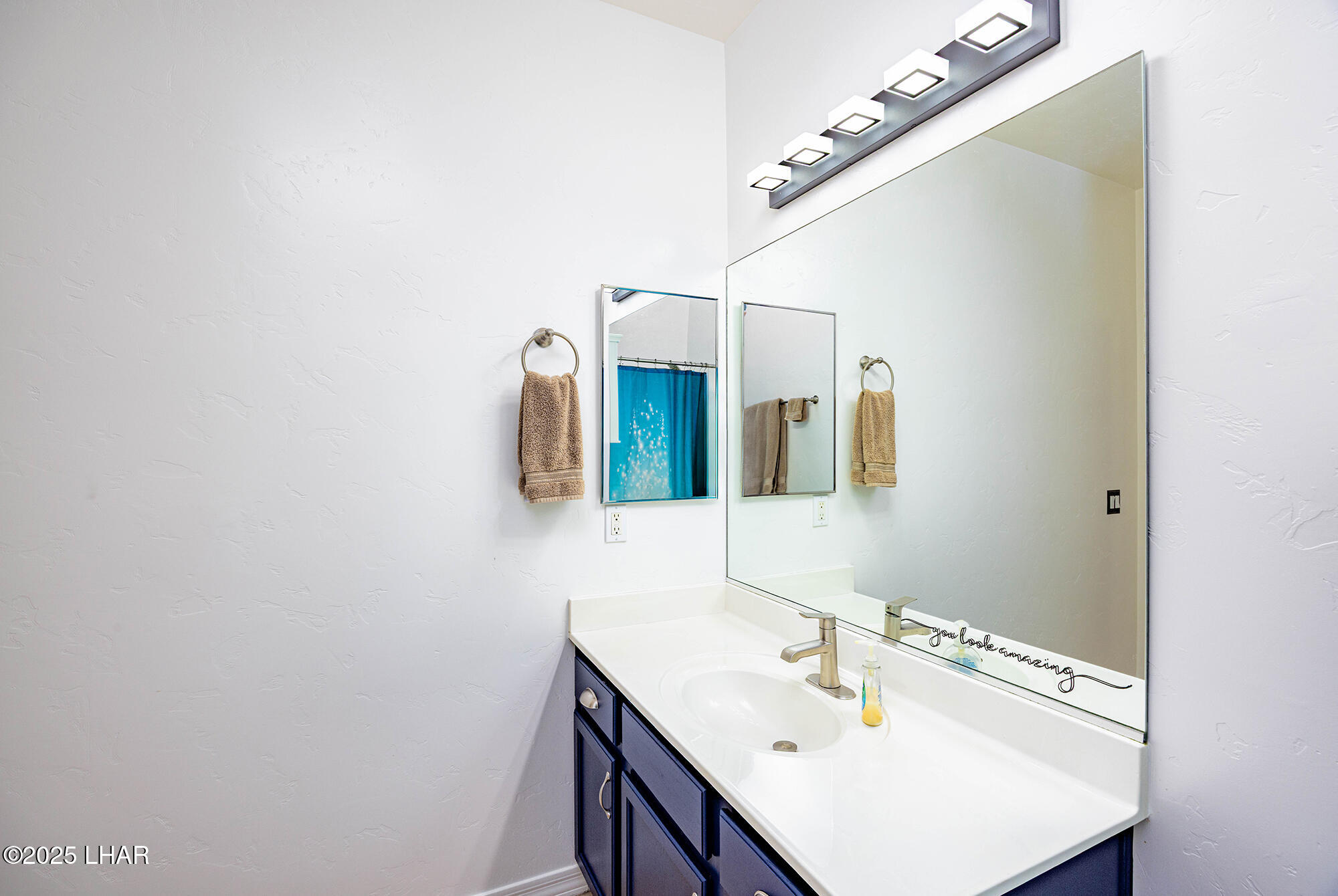 1773 E Chestnut Blvd