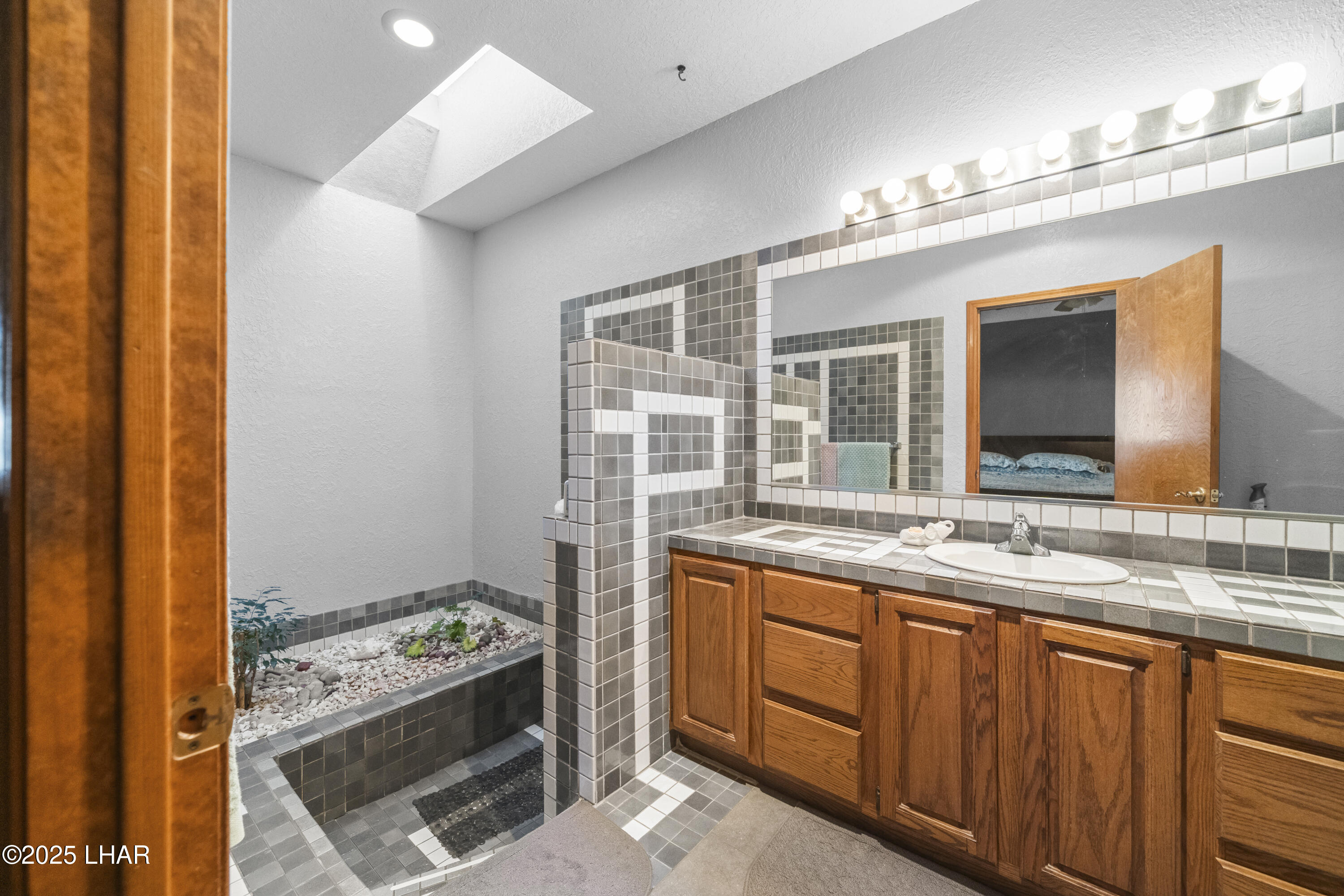 3957 Cherry Tree Blvd