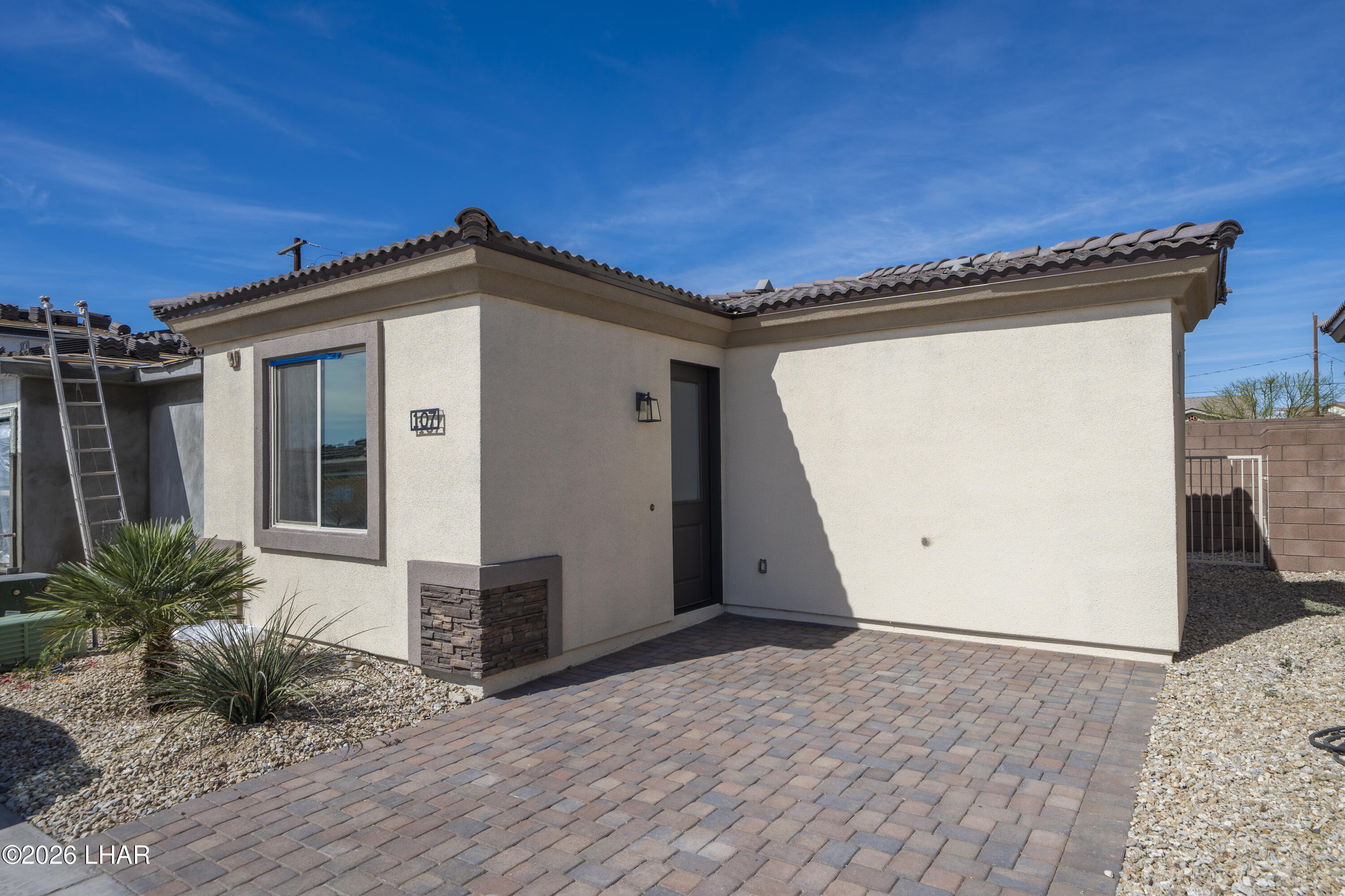 3080 Arapaho Dr 107