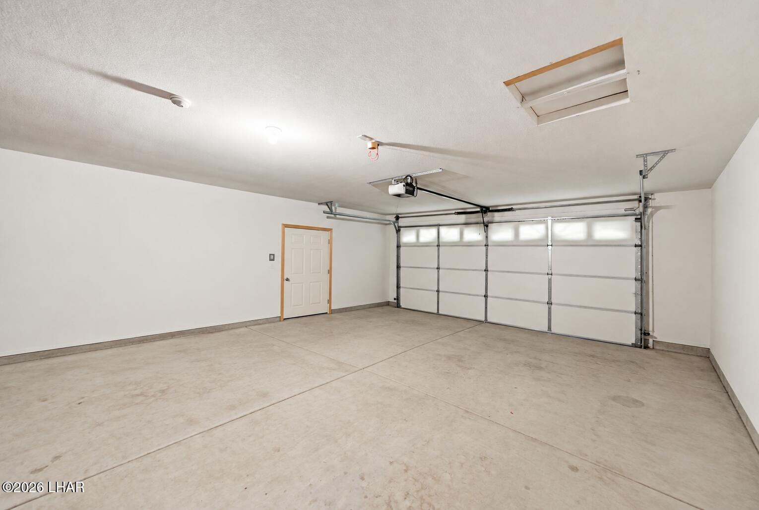 3777 Cholla Dr