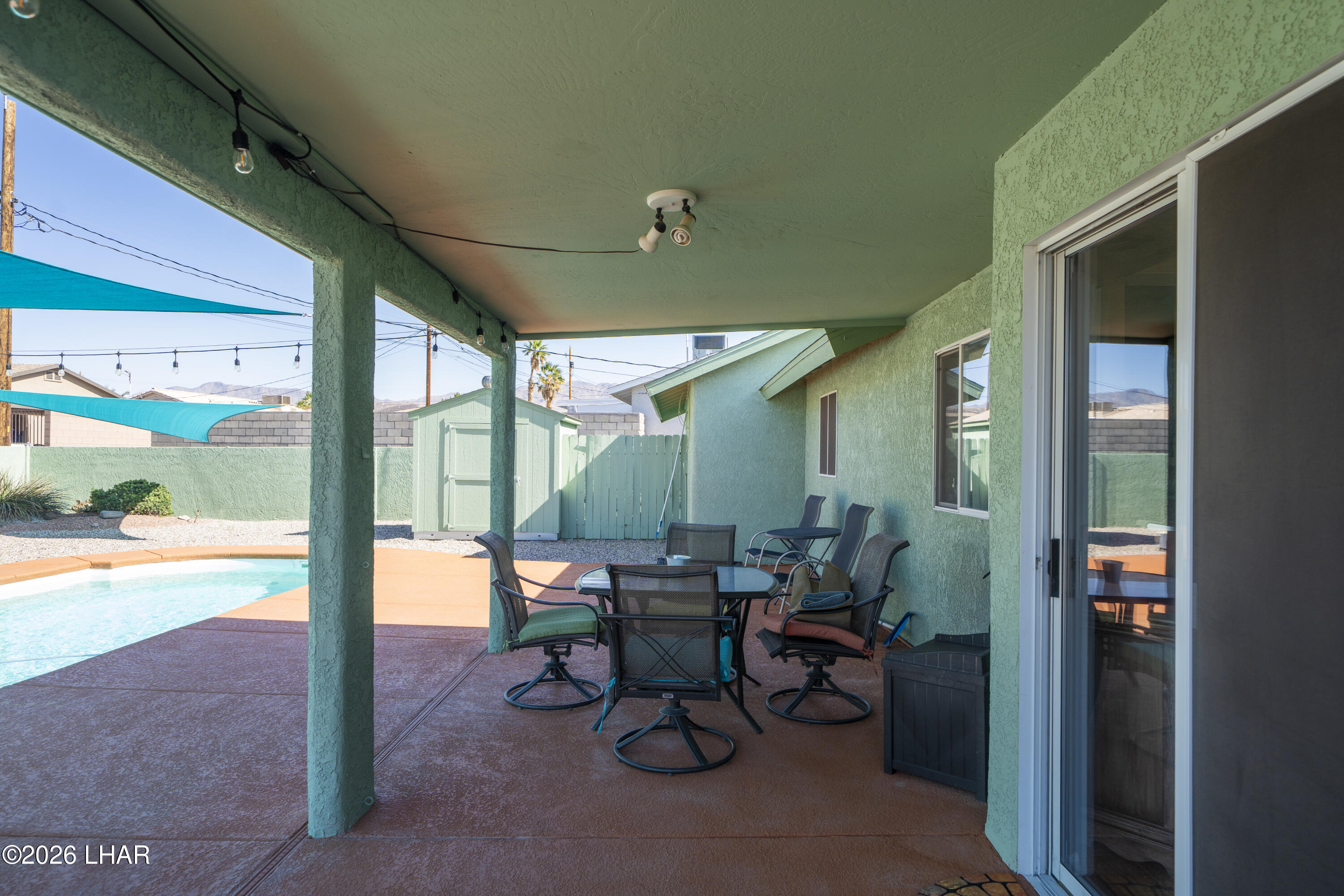 3777 Cholla Dr