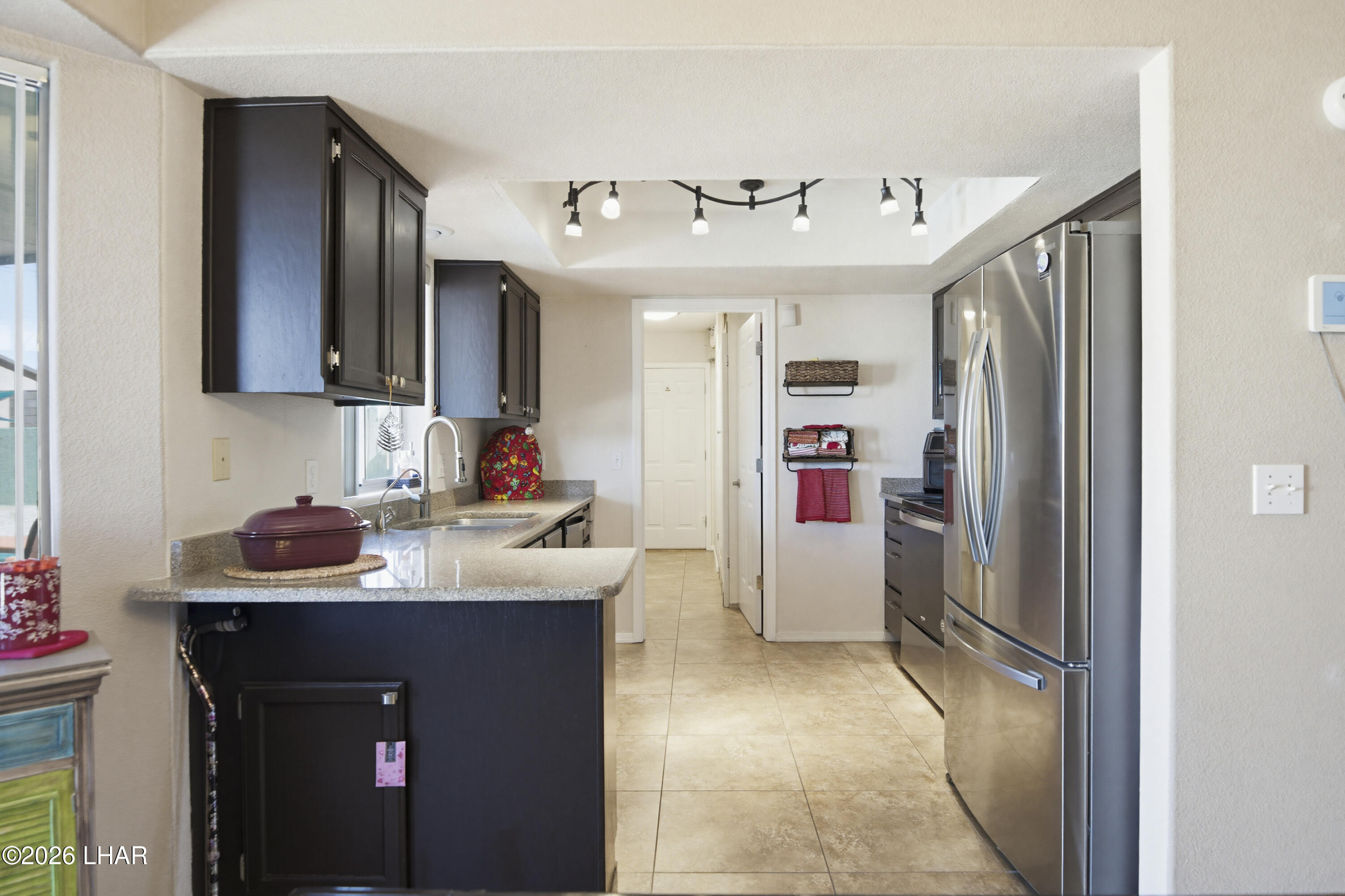 3777 Cholla Dr