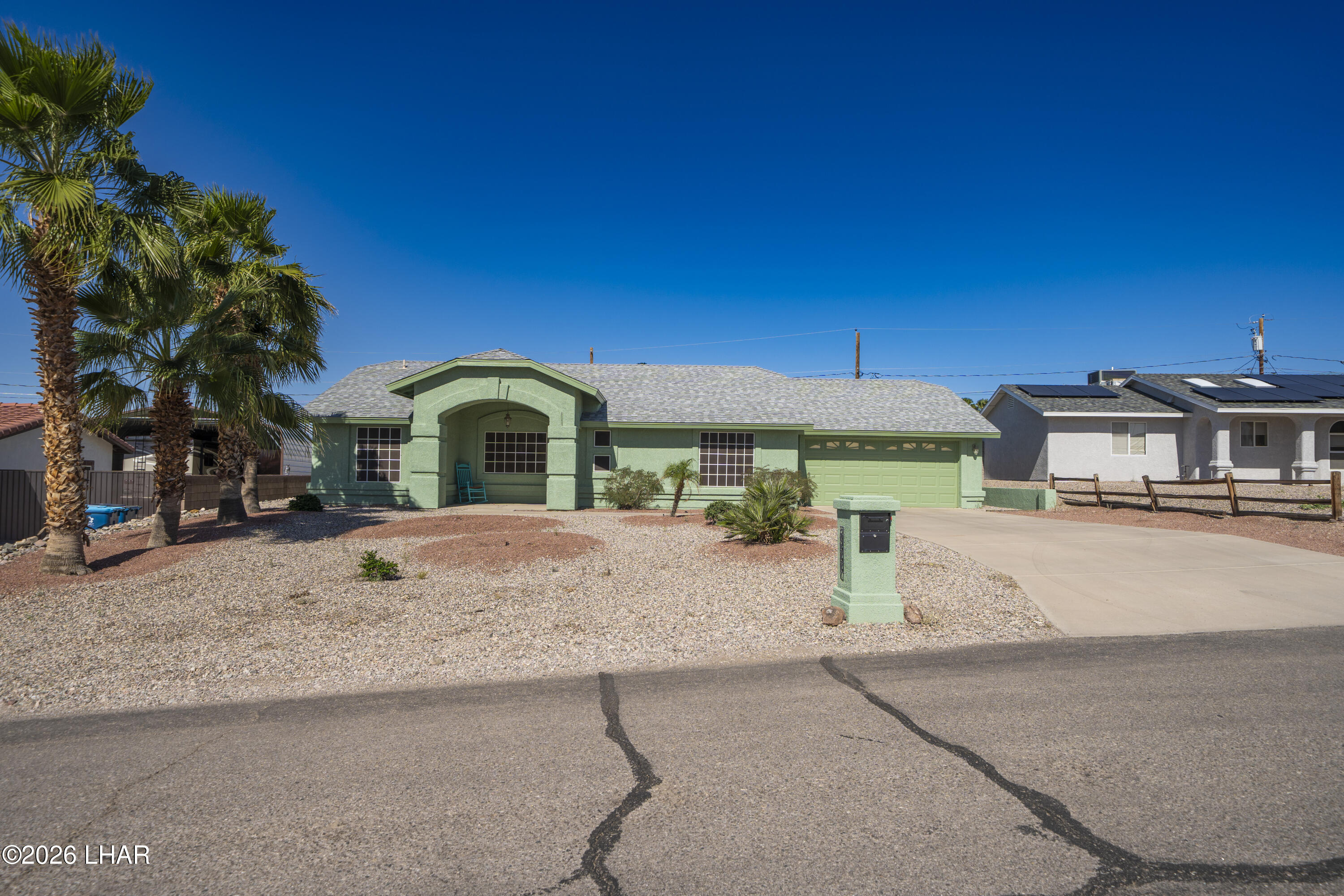 3777 Cholla Dr