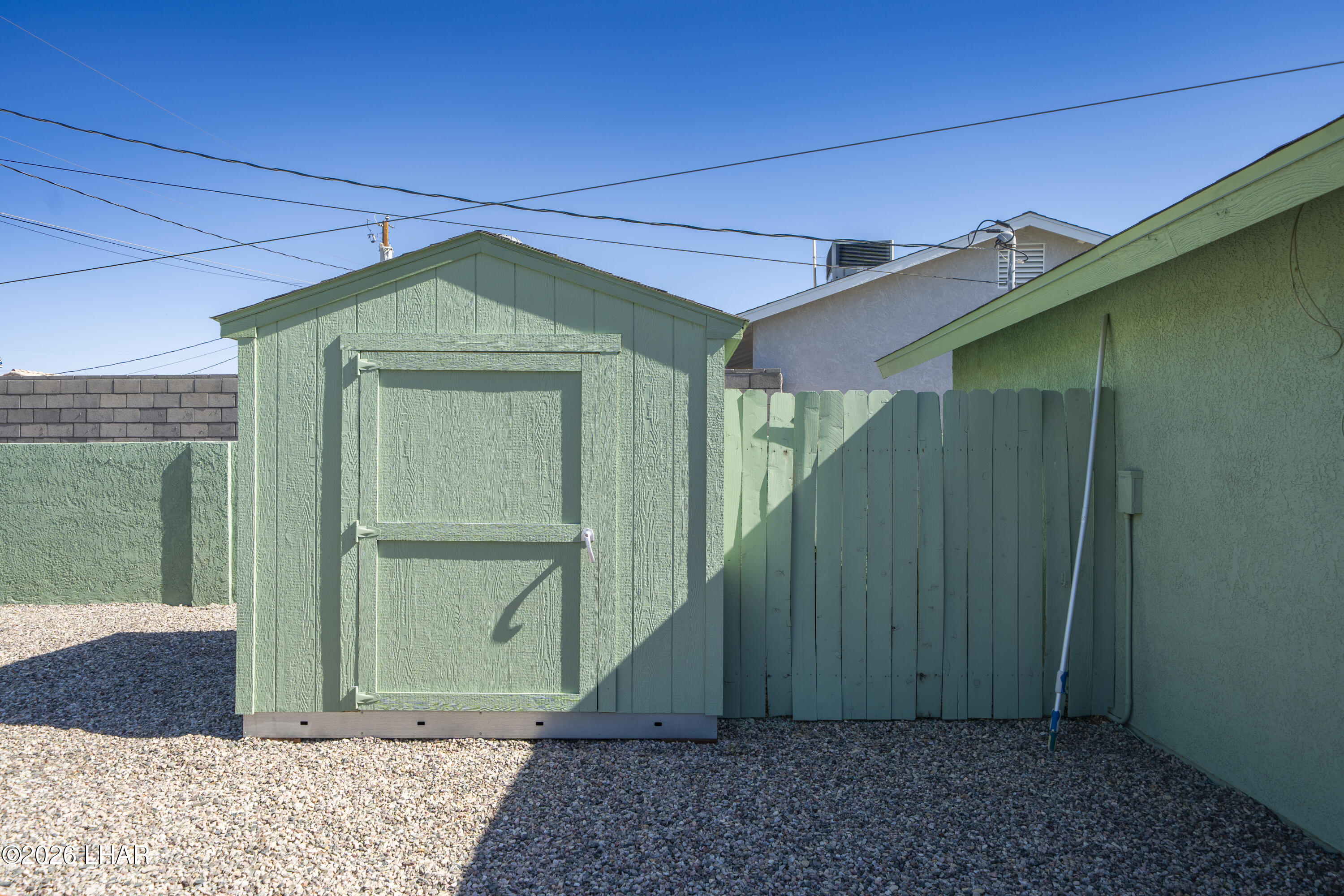 3777 Cholla Dr