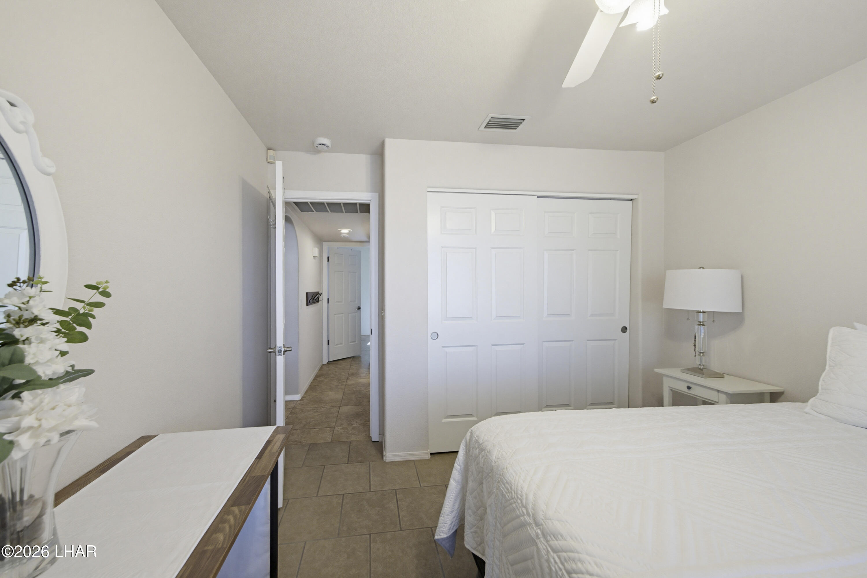 3777 Cholla Dr