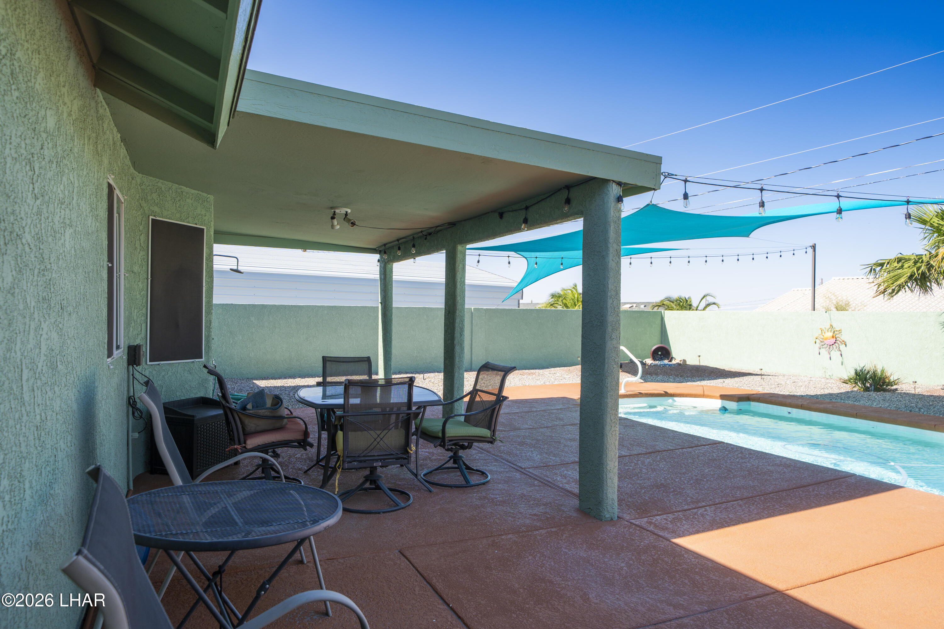 3777 Cholla Dr