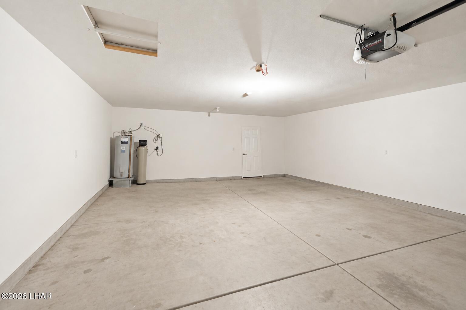 3777 Cholla Dr