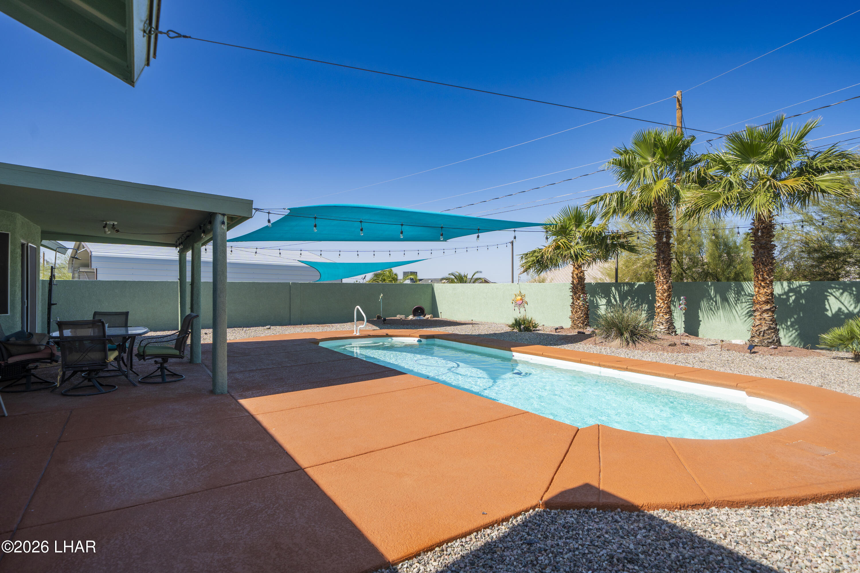 3777 Cholla Dr