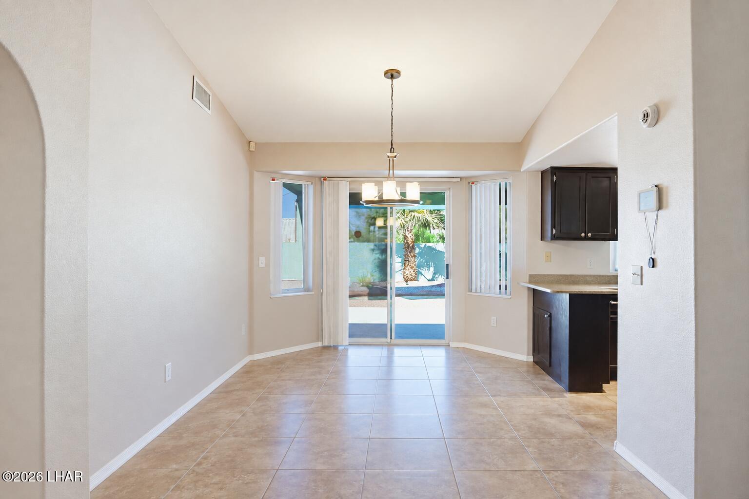 3777 Cholla Dr