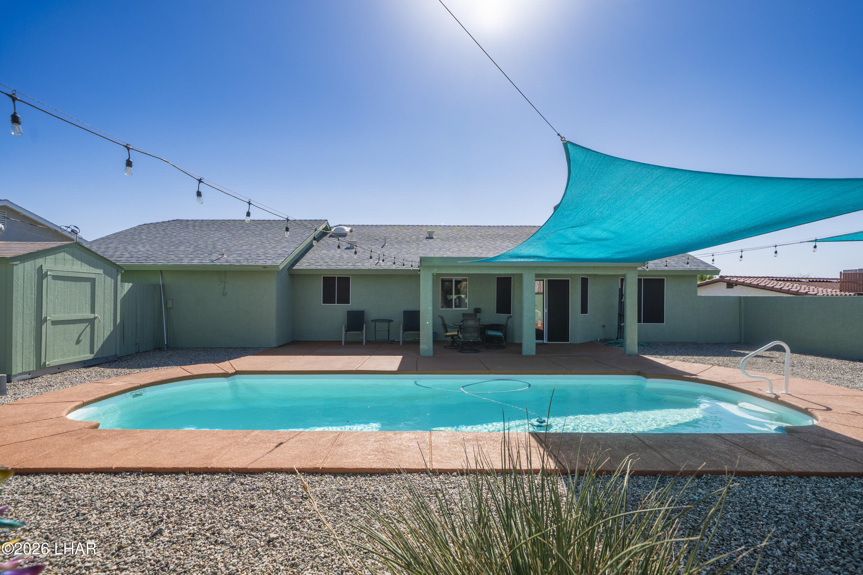 3777 Cholla Dr
