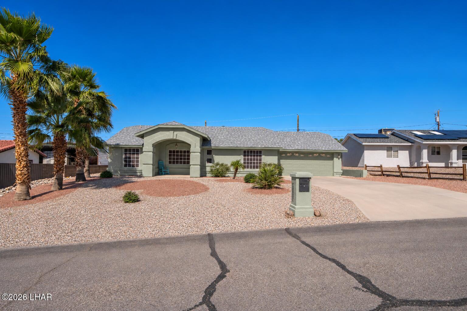 3777 Cholla Dr