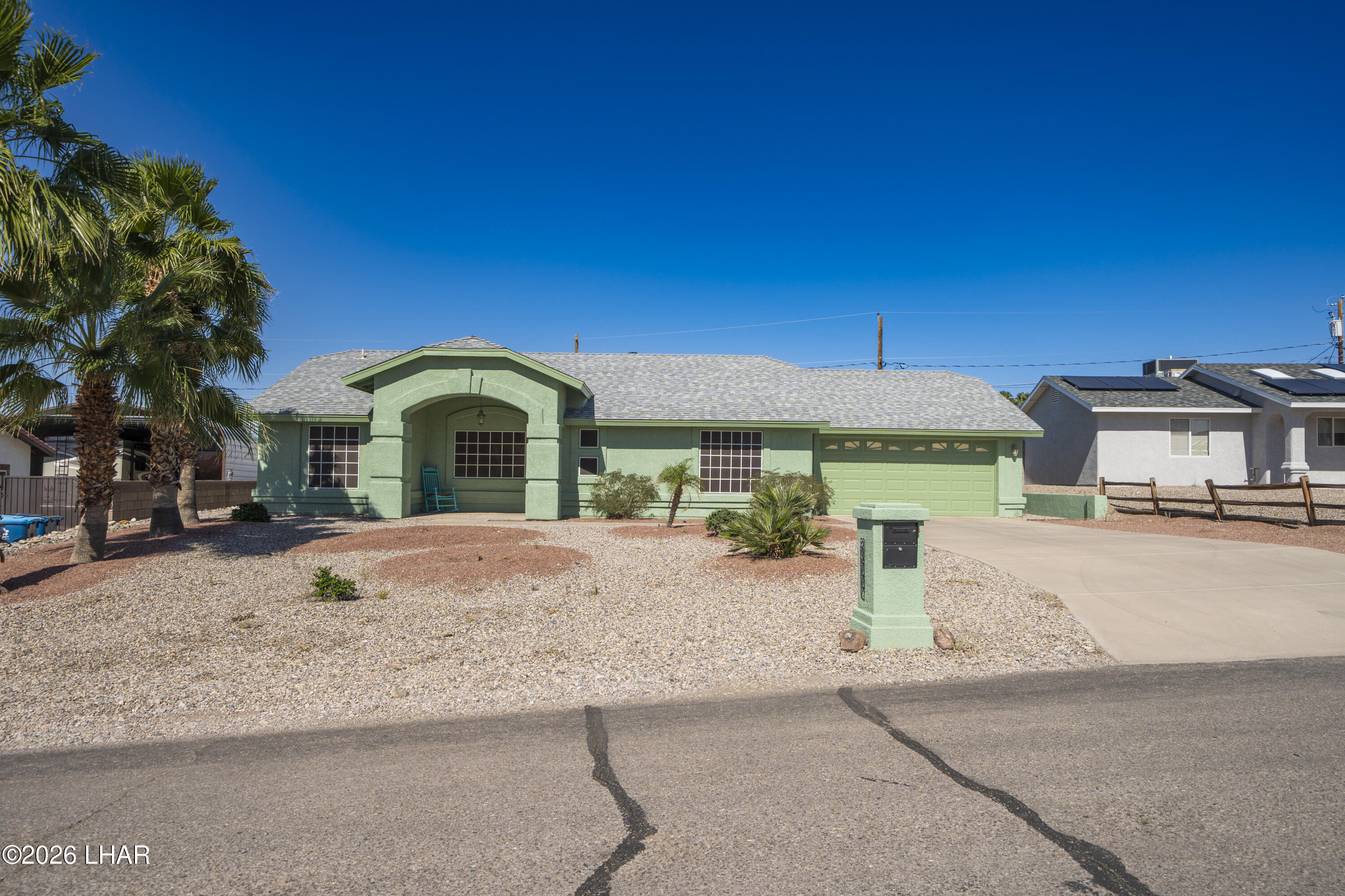 3777 Cholla Dr