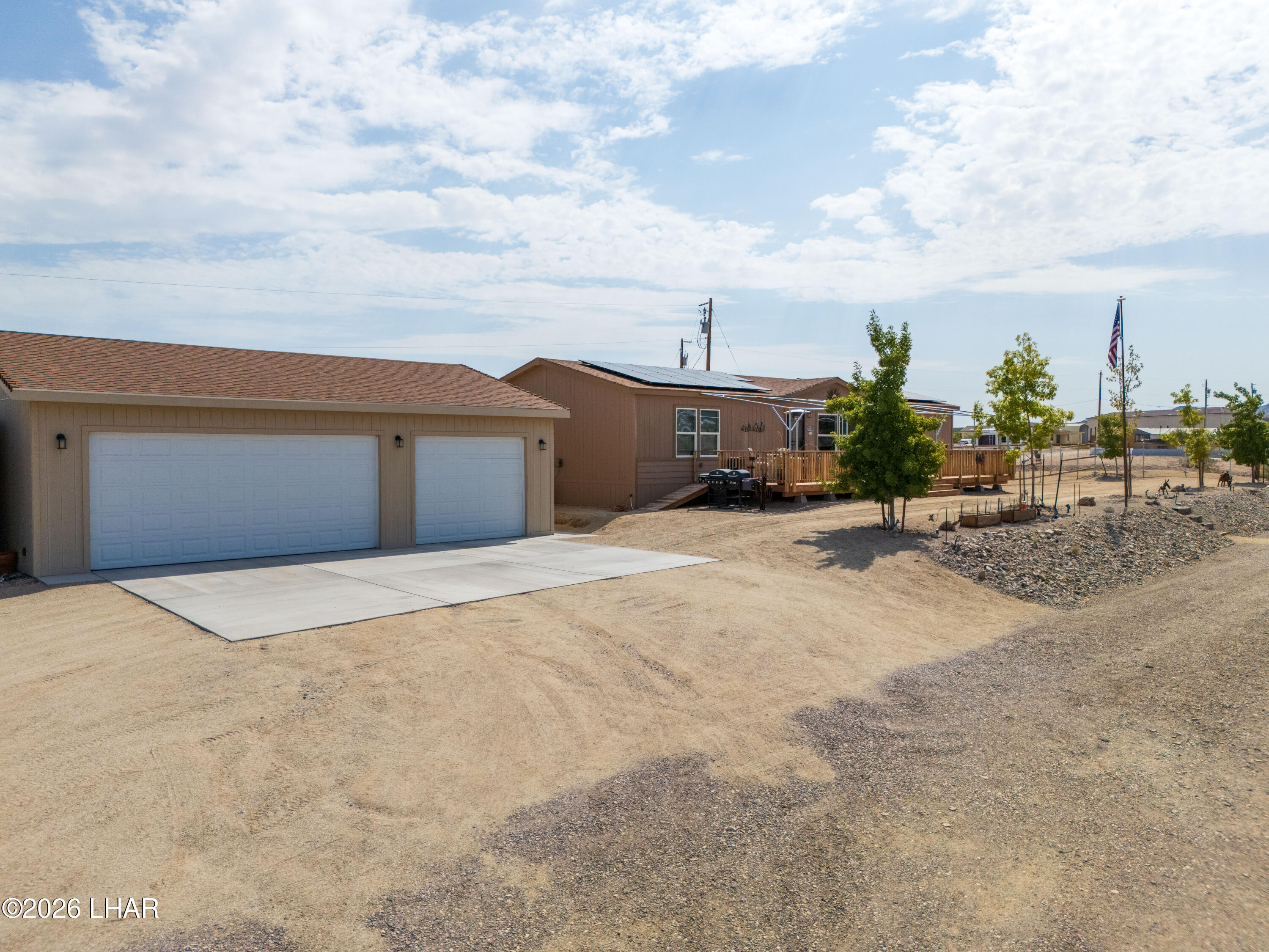 7740 N Hemlock Dr
