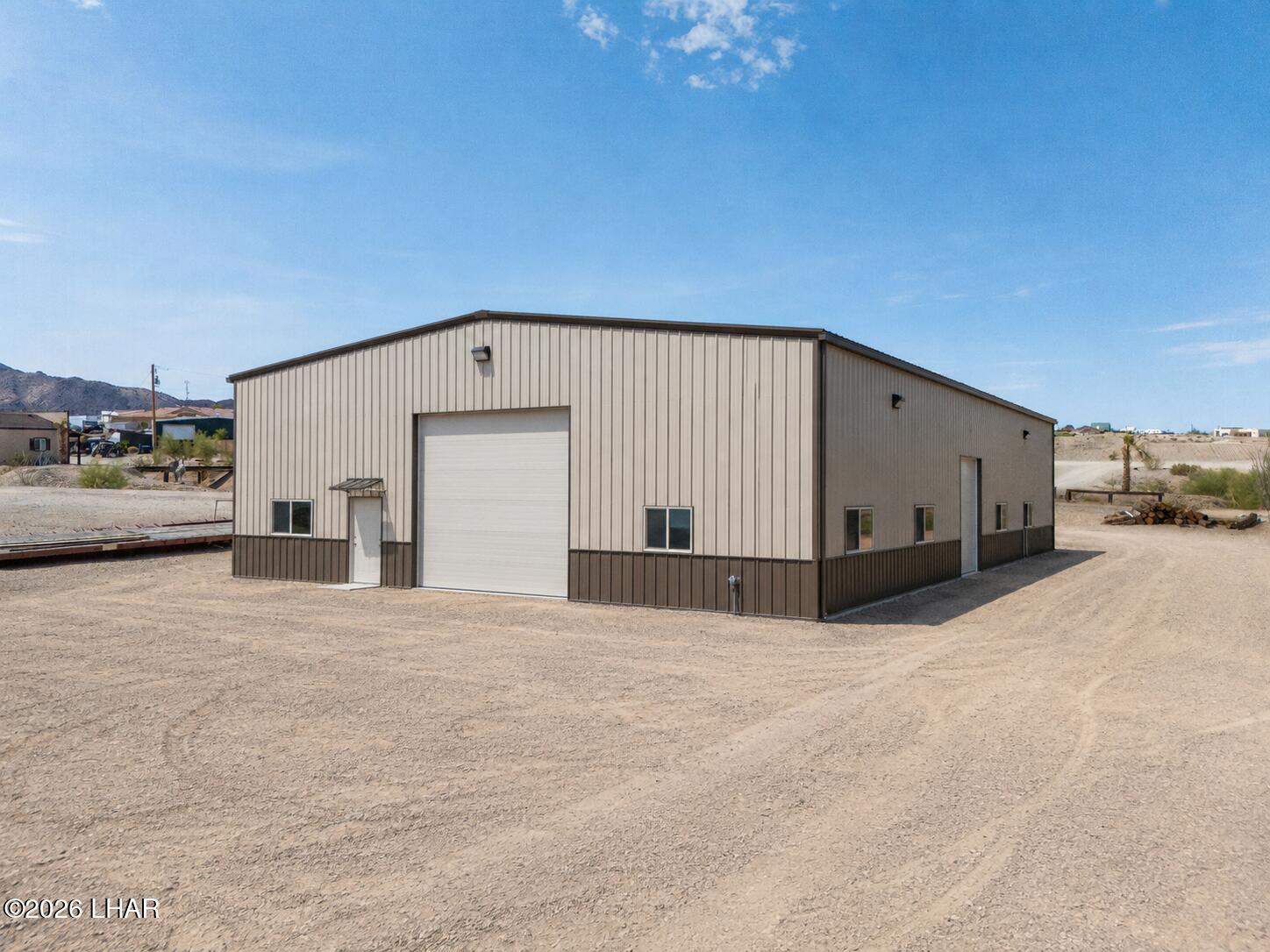 7740 N Hemlock Dr