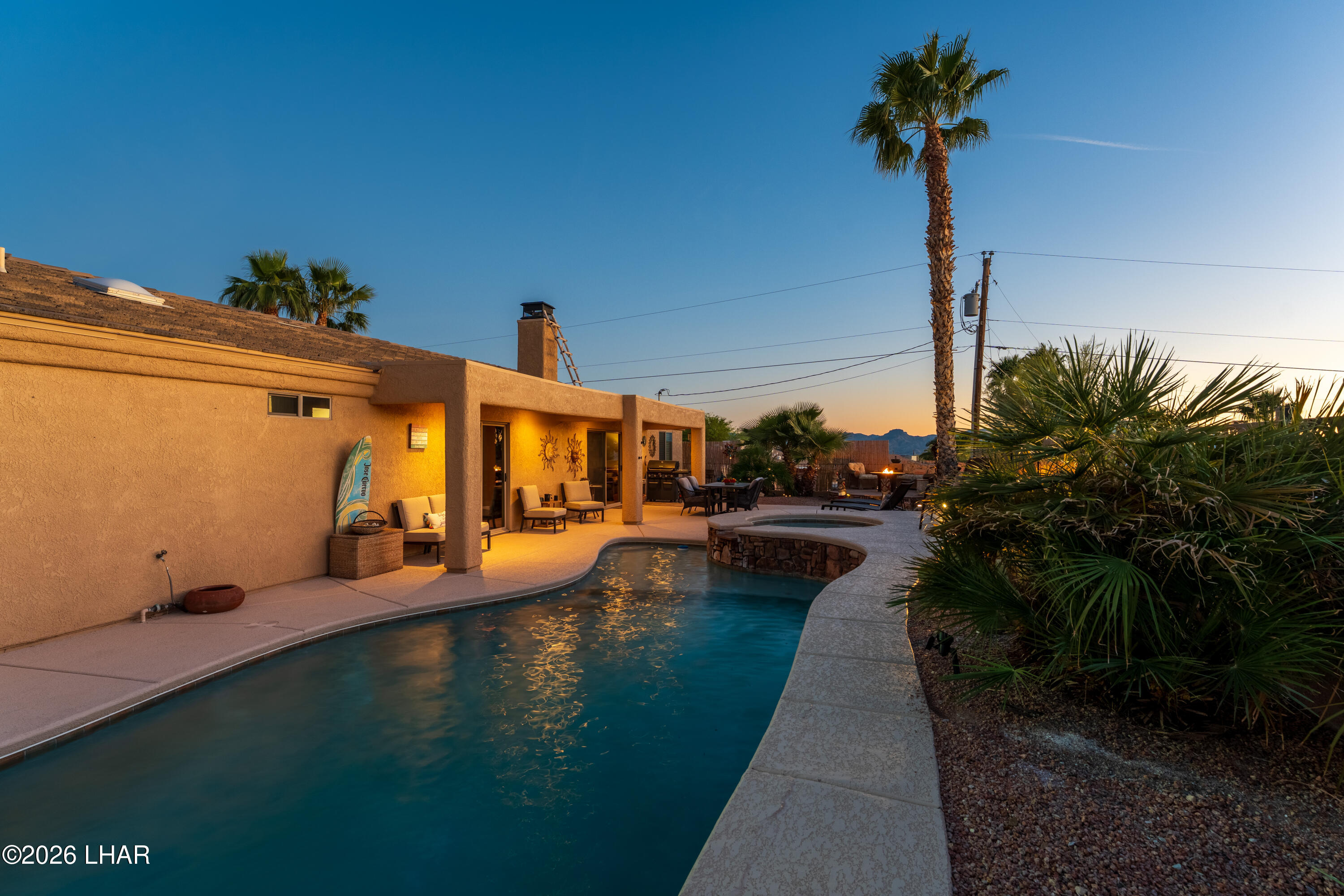 3961 Chickasaw Dr