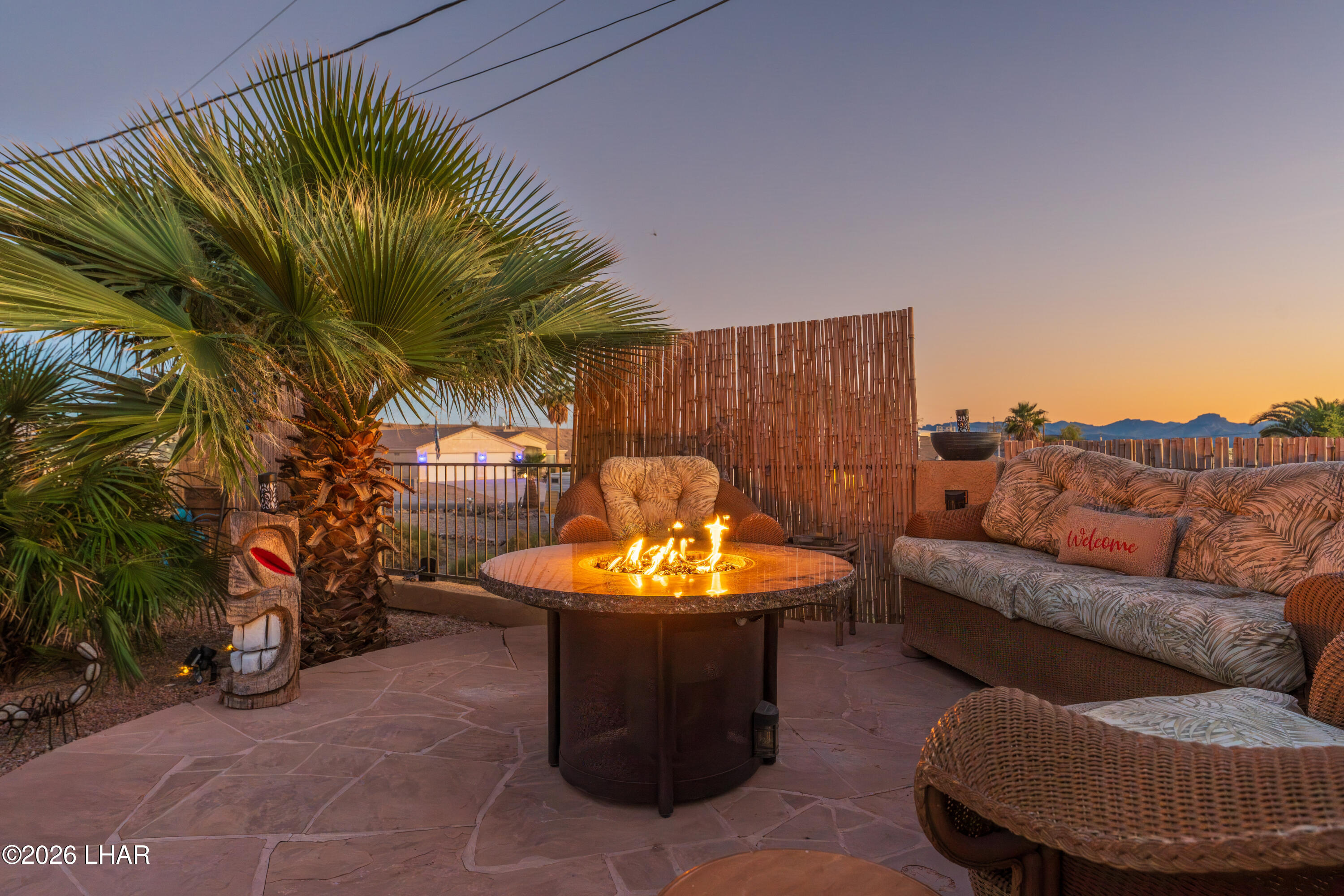 3961 Chickasaw Dr