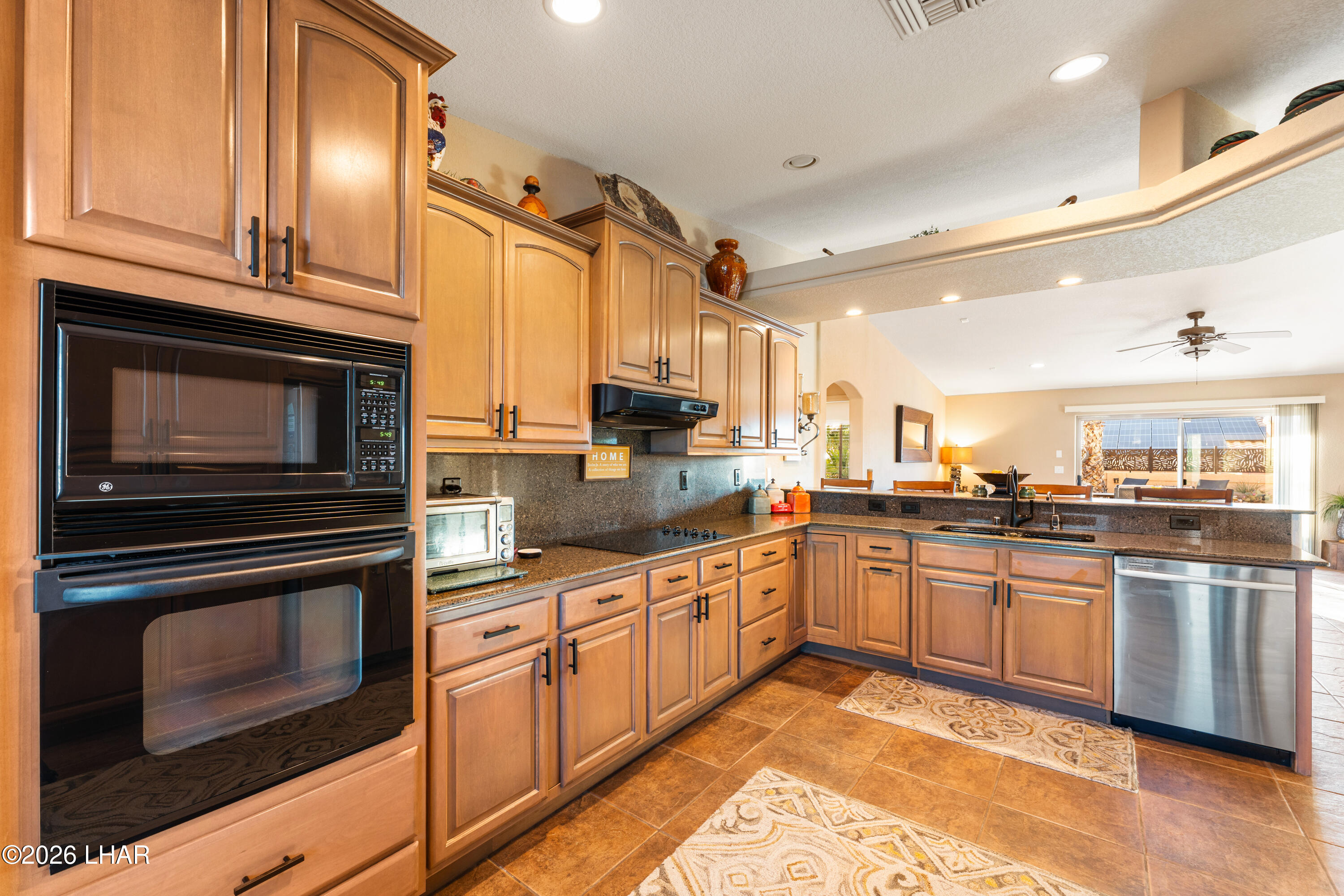 3961 Chickasaw Dr