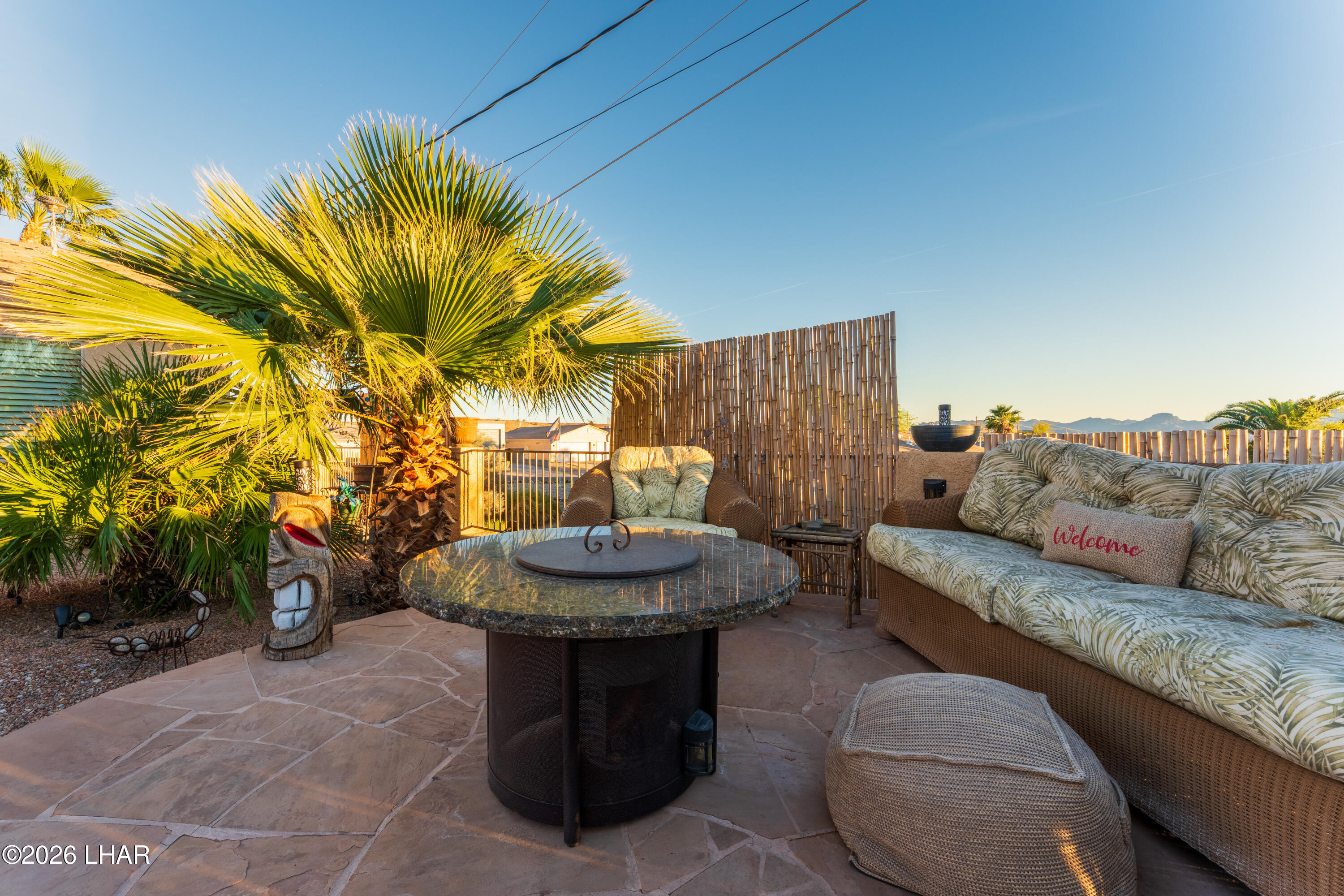 3961 Chickasaw Dr