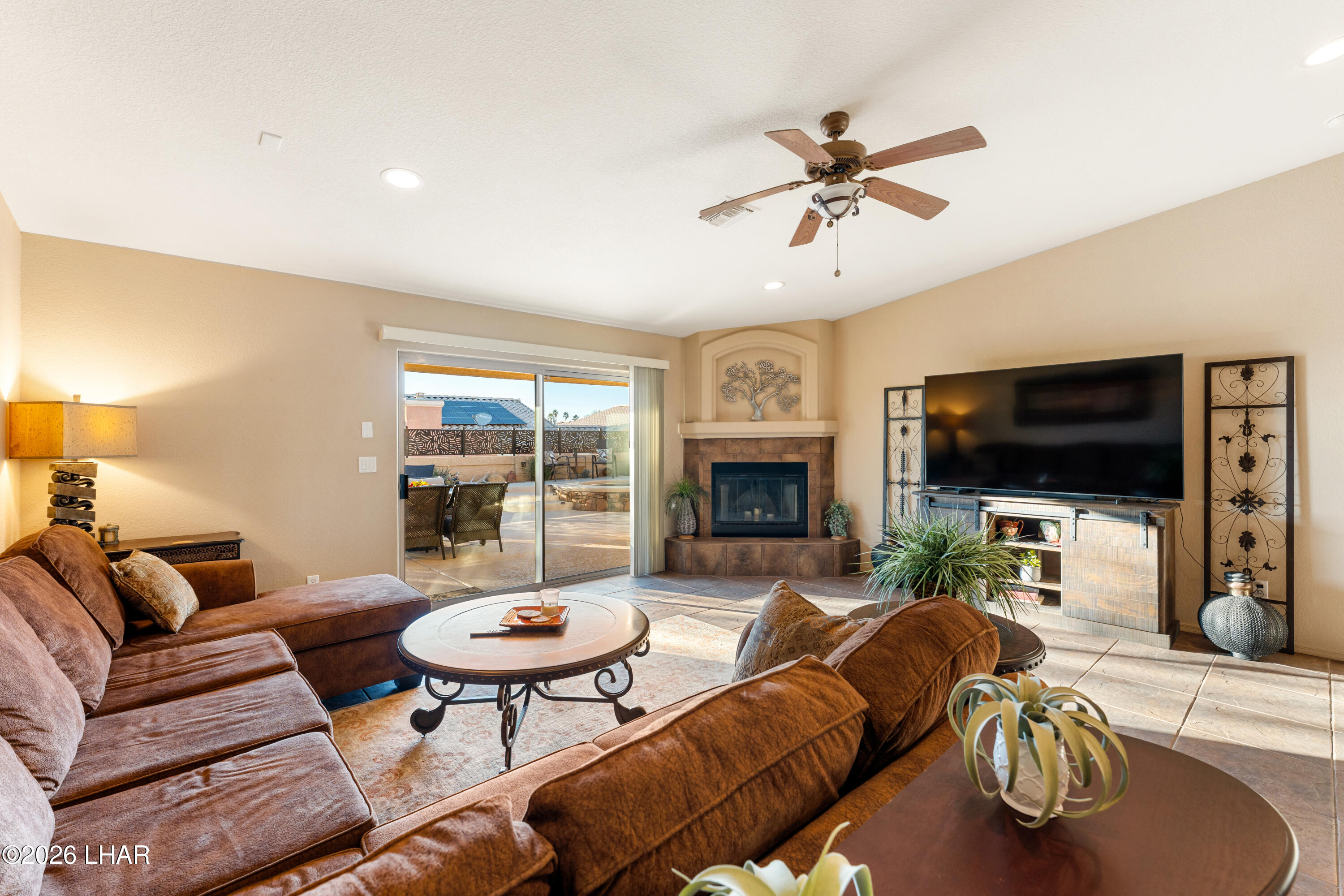 3961 Chickasaw Dr
