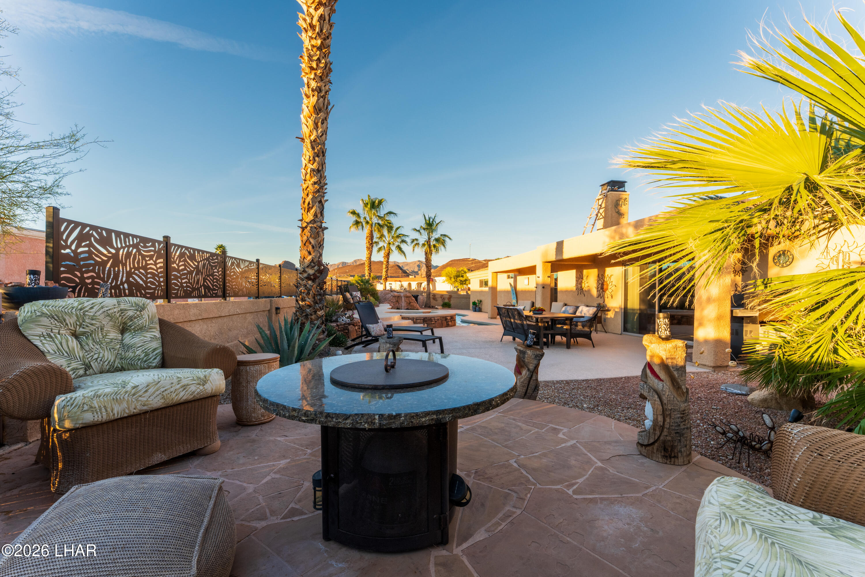 3961 Chickasaw Dr