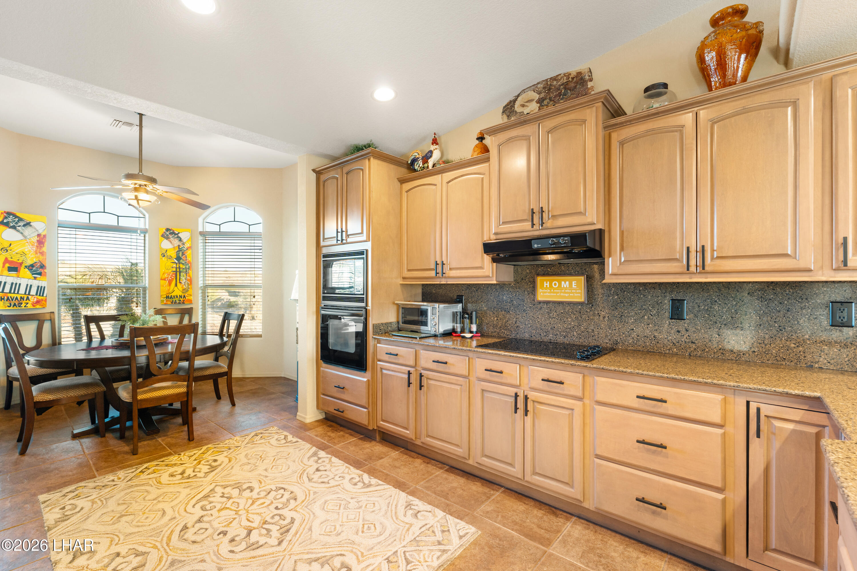3961 Chickasaw Dr