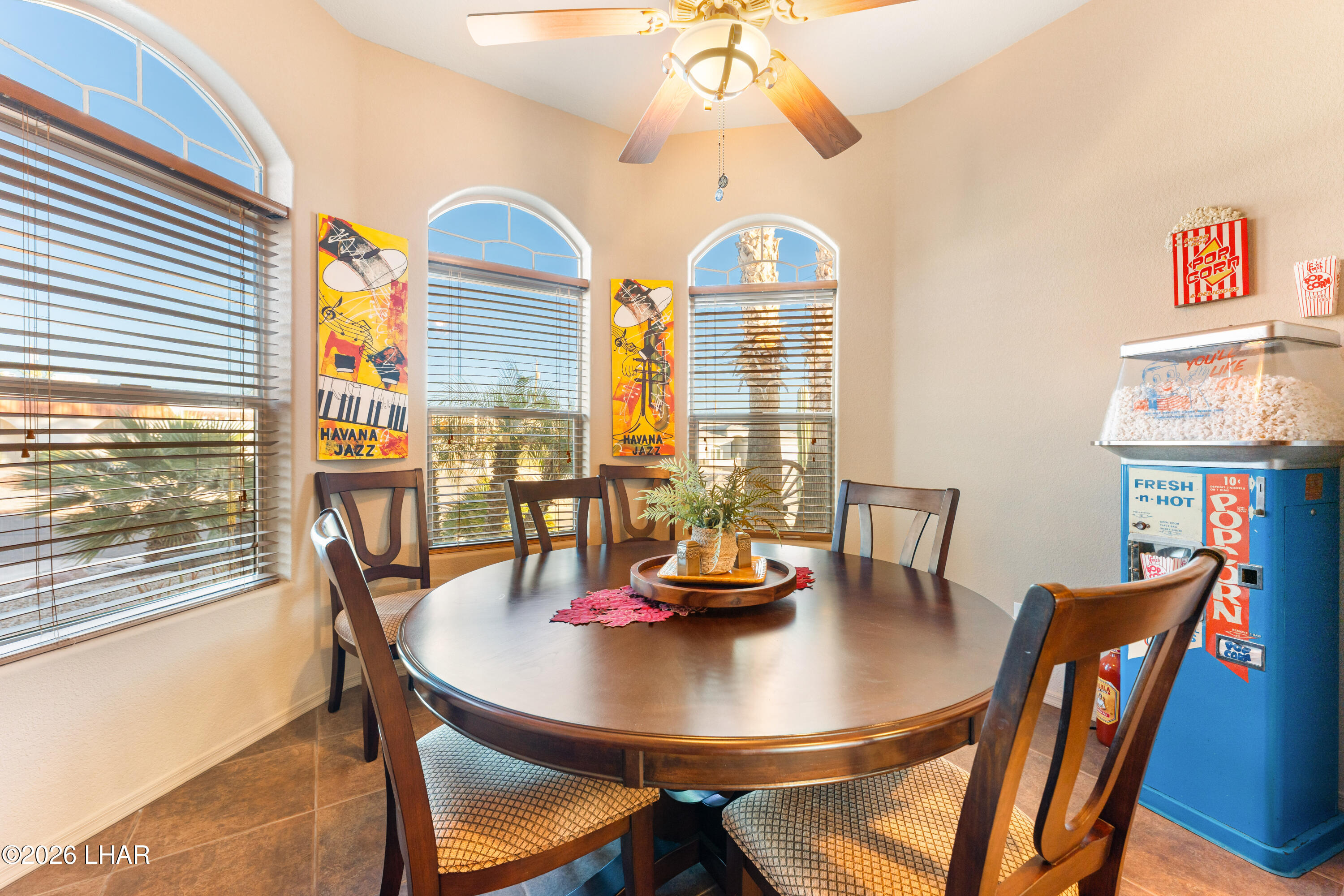 3961 Chickasaw Dr