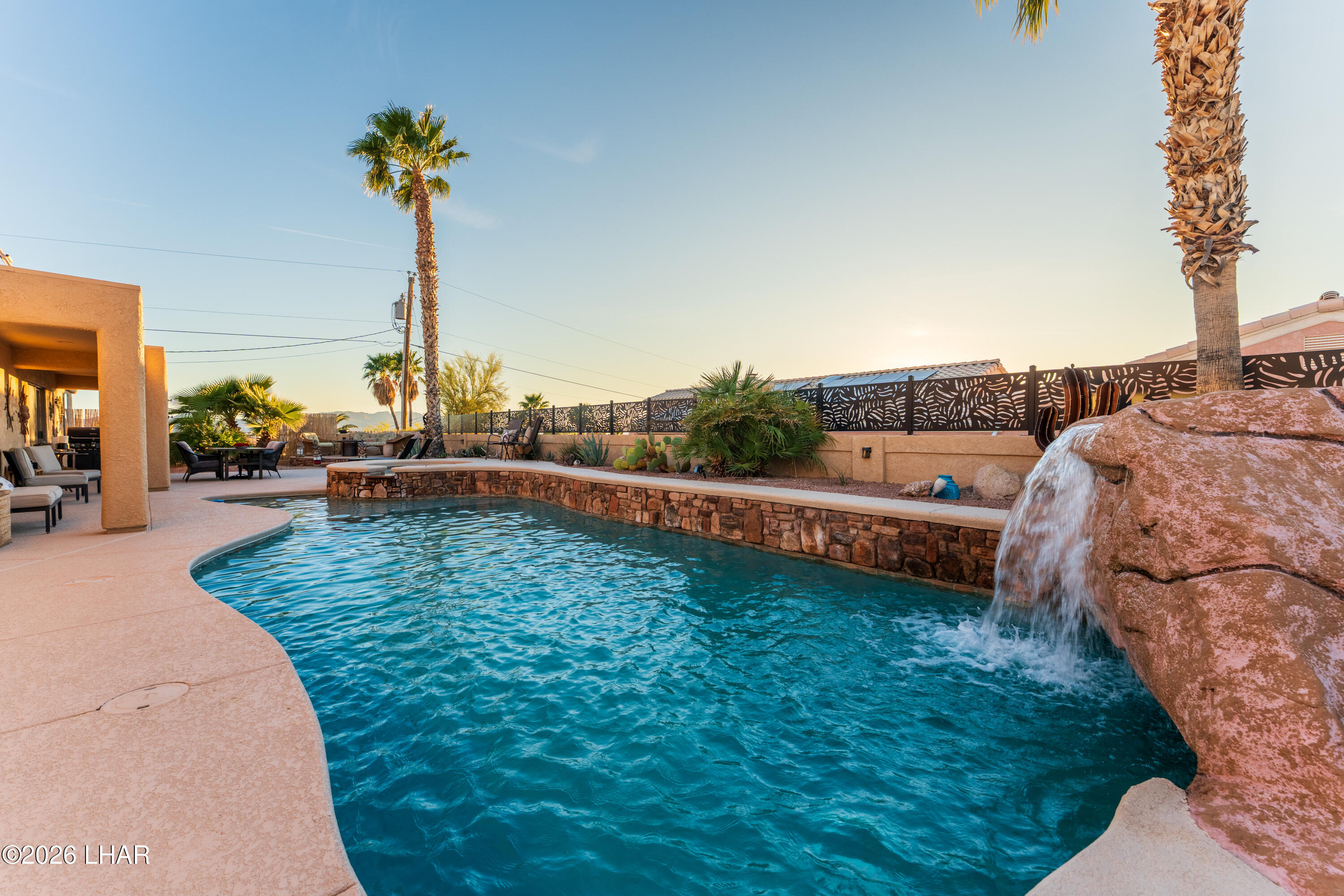3961 Chickasaw Dr