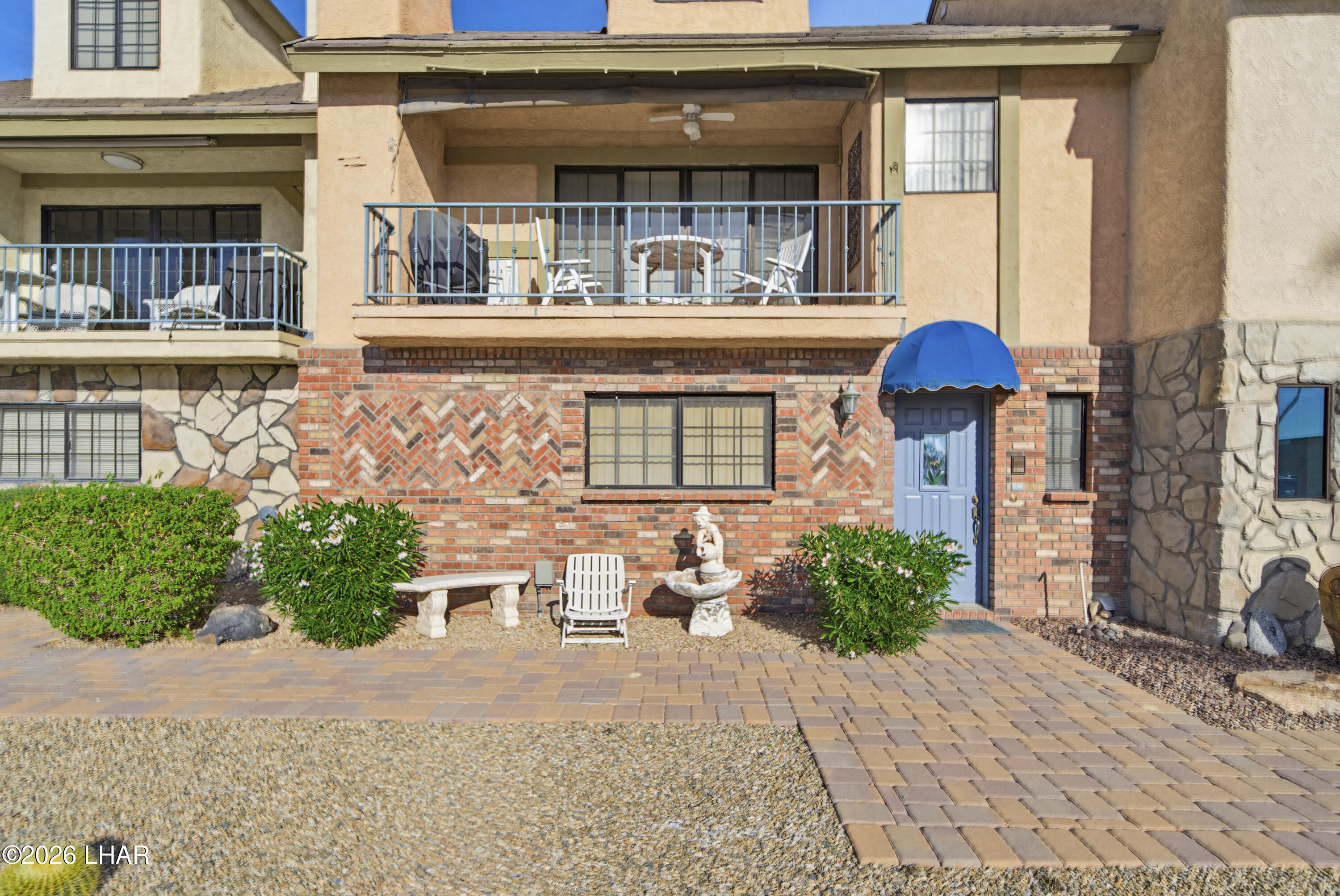1566 Palace Way 9