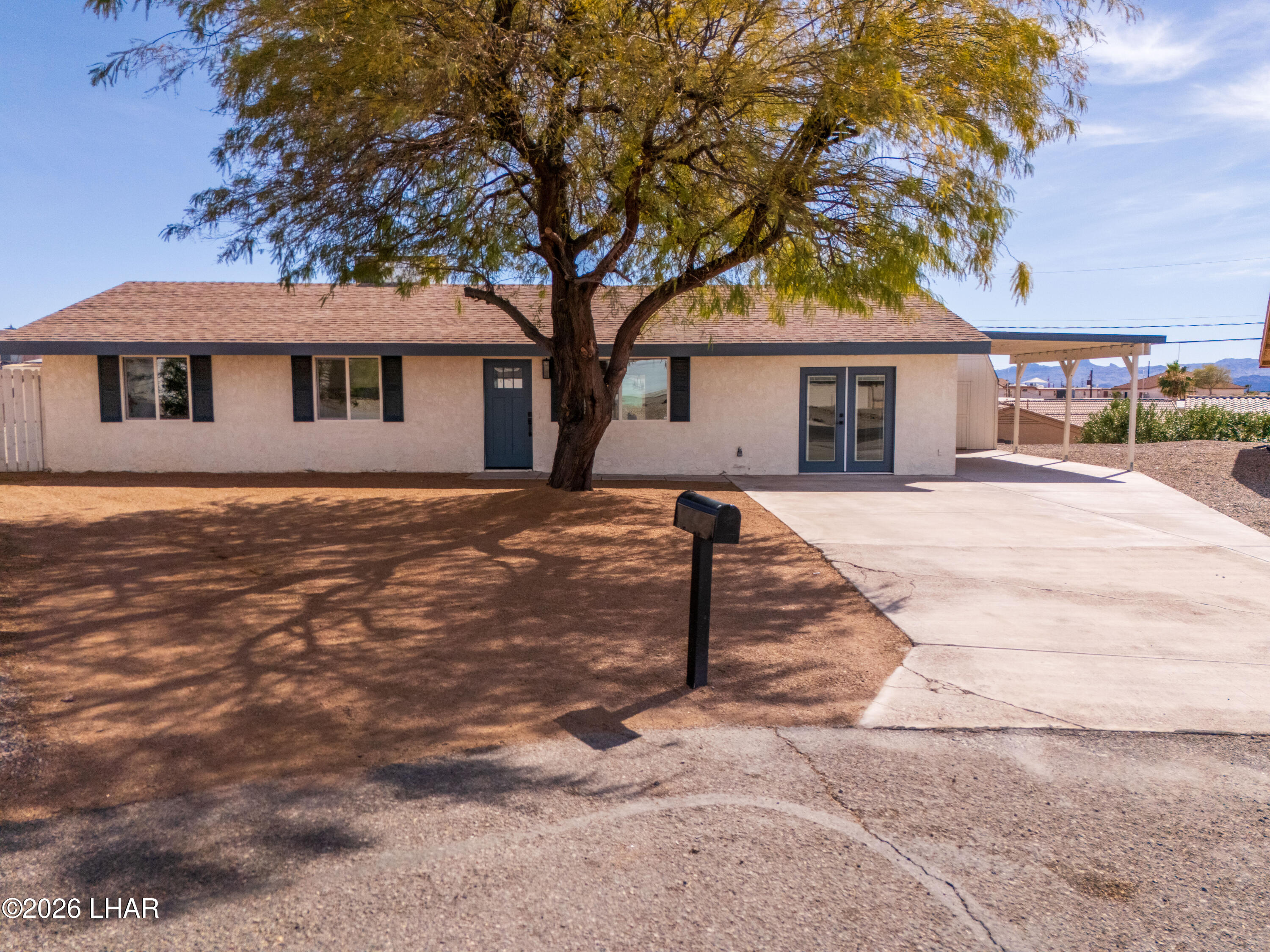 2150 Lake Havasu Plz